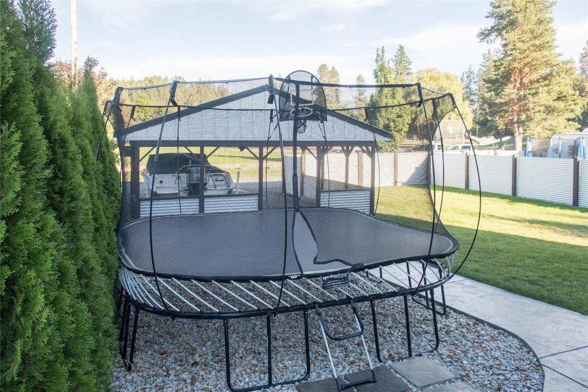 









2253


Shuswap

Avenue,
Lumby,




BC
V0E 2G0

