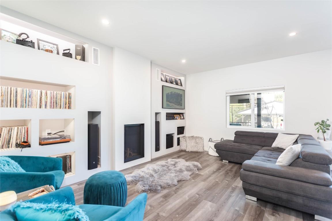 









2253


Shuswap

Avenue,
Lumby,




BC
V0E 2G0

