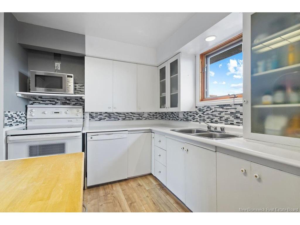 









627


Rue Principale

,
Pointe-Verte,




NB
E8J 2P7

