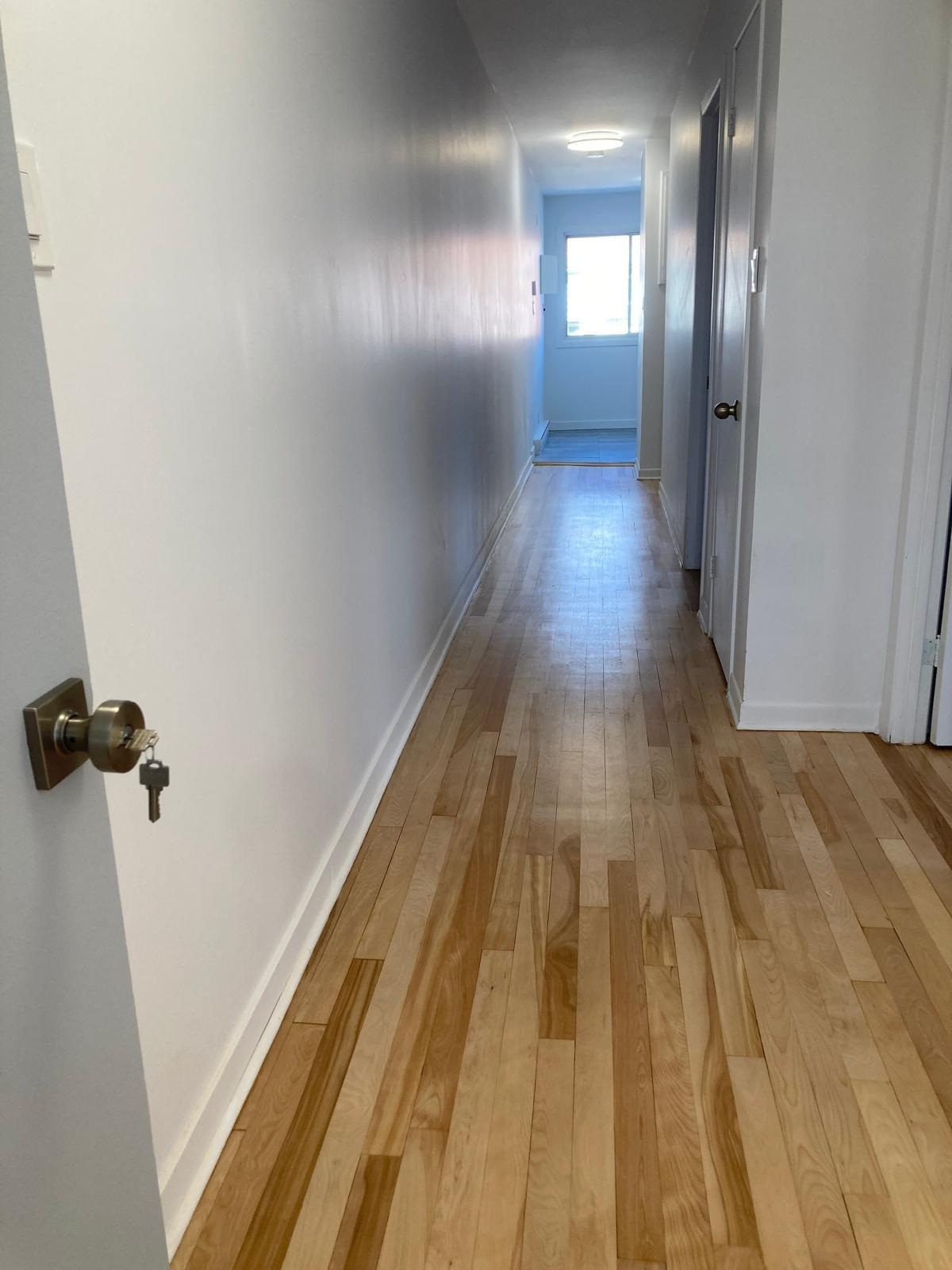 









581


15e Avenue

,
Montréal (LaSalle),




QC
H8P2S1

