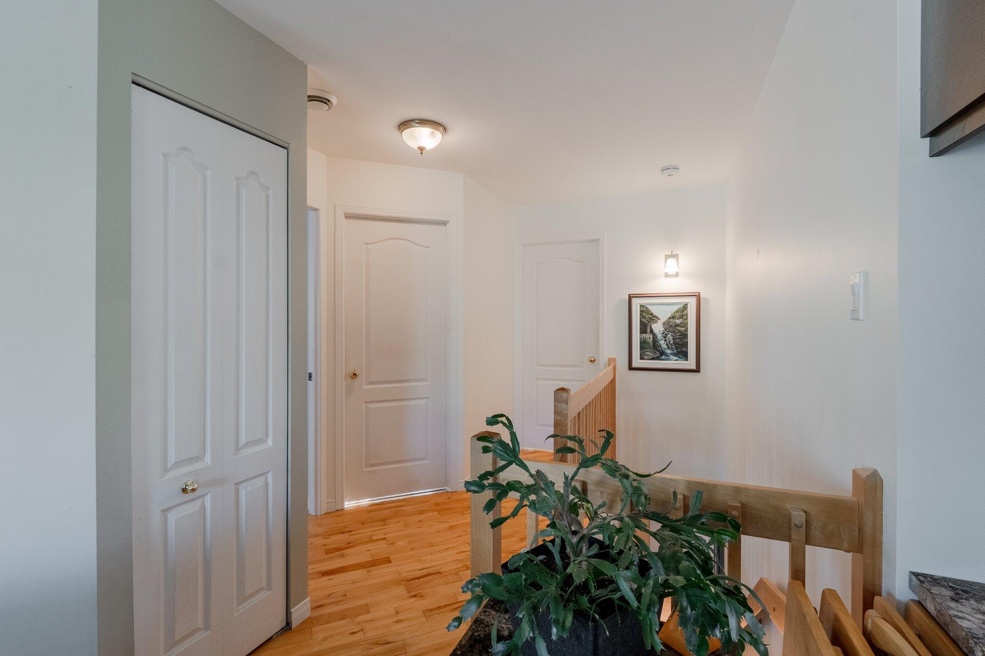









284


Rue des Grands-Ducs

,
Sherbrooke (Brompton/Rock Forest/Saint-Élie/Deauville),




QC
J1R0S3

