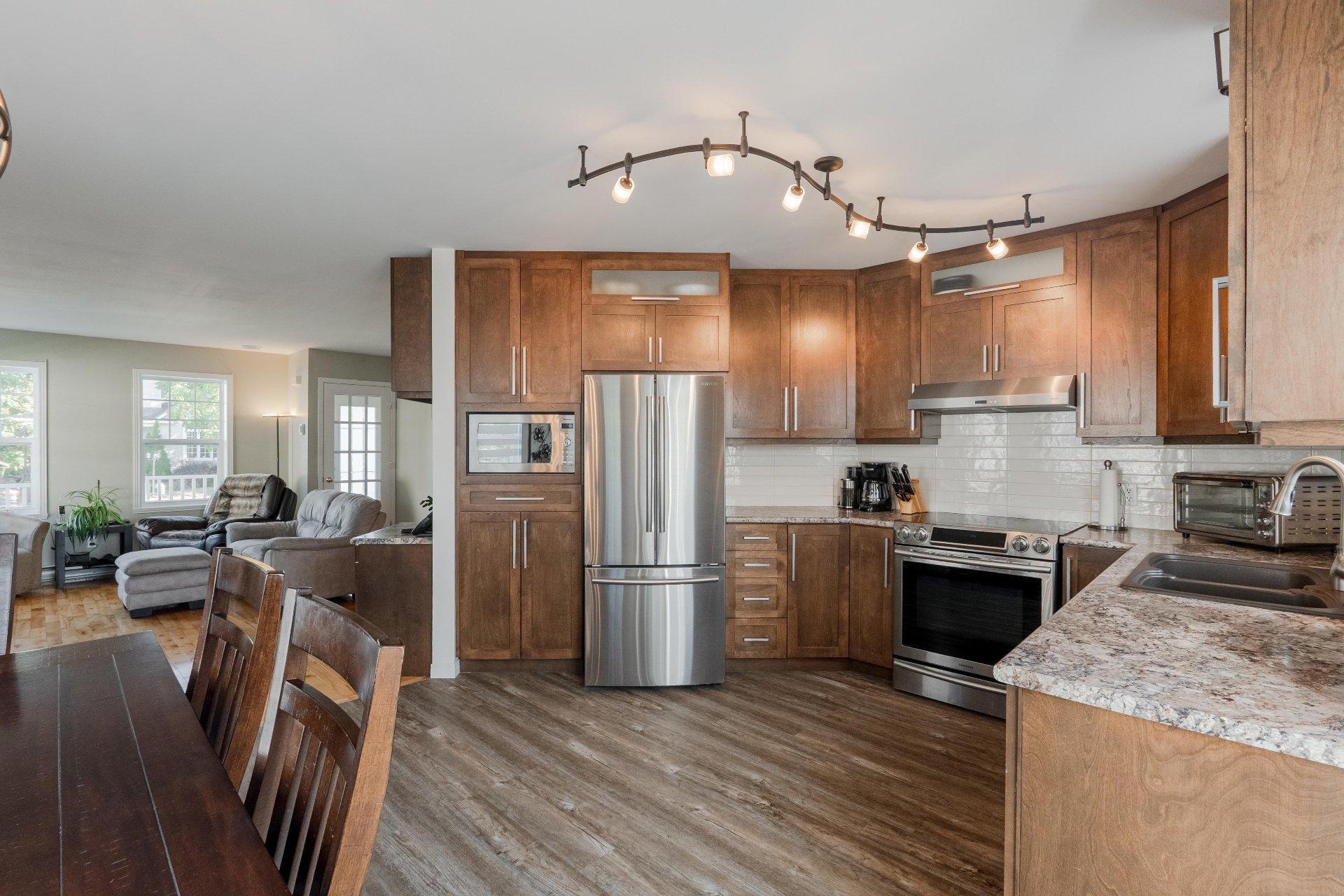 









284


Rue des Grands-Ducs

,
Sherbrooke (Brompton/Rock Forest/Saint-Élie/Deauville),




QC
J1R0S3

