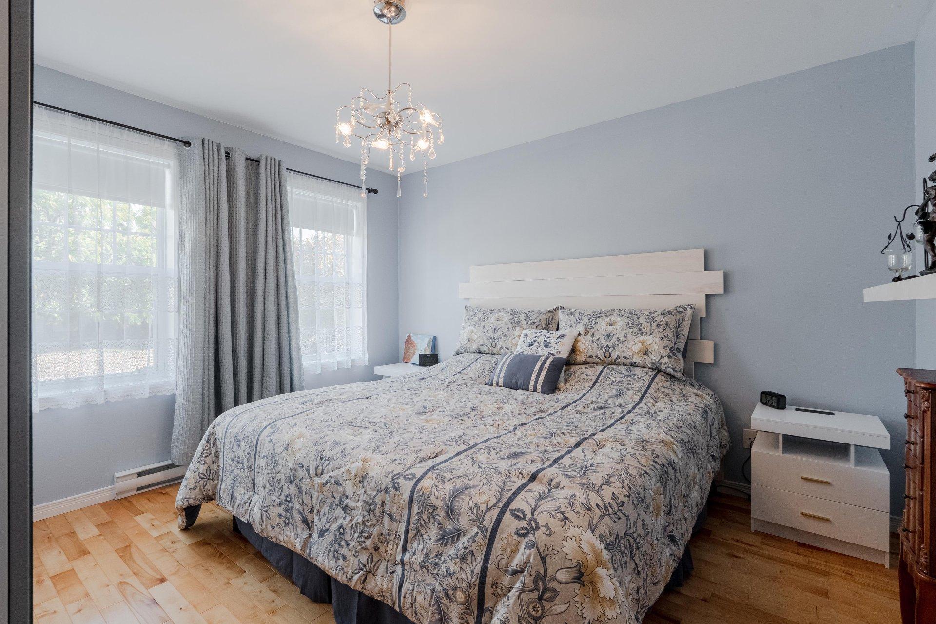 









284


Rue des Grands-Ducs

,
Sherbrooke (Brompton/Rock Forest/Saint-Élie/Deauville),




QC
J1R0S3

