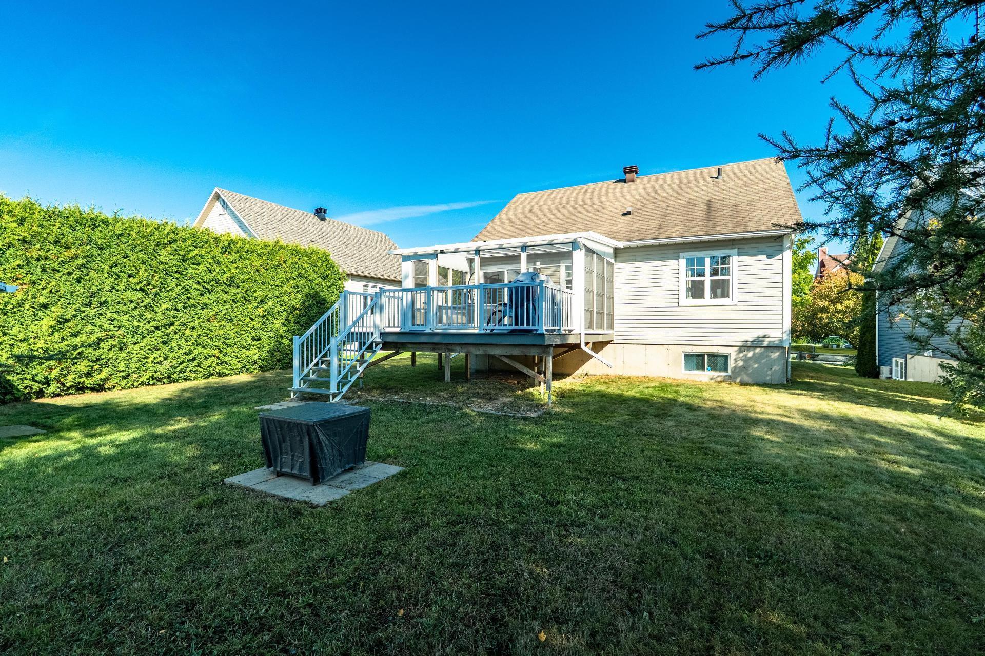 









284


Rue des Grands-Ducs

,
Sherbrooke (Brompton/Rock Forest/Saint-Élie/Deauville),




QC
J1R0S3

