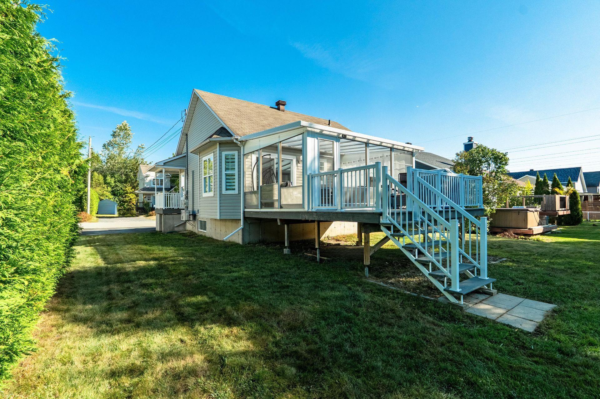 









284


Rue des Grands-Ducs

,
Sherbrooke (Brompton/Rock Forest/Saint-Élie/Deauville),




QC
J1R0S3

