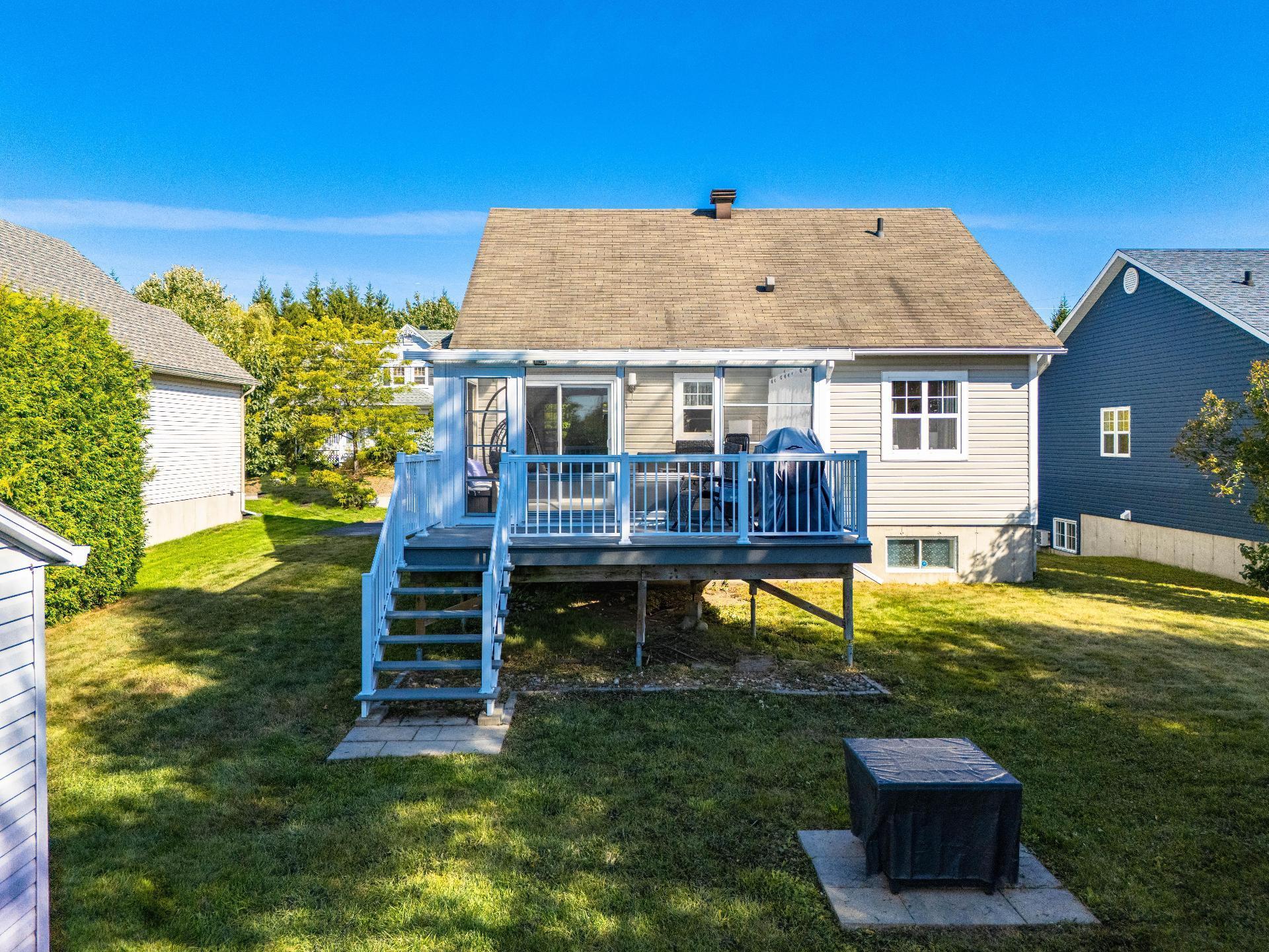 









284


Rue des Grands-Ducs

,
Sherbrooke (Brompton/Rock Forest/Saint-Élie/Deauville),




QC
J1R0S3

