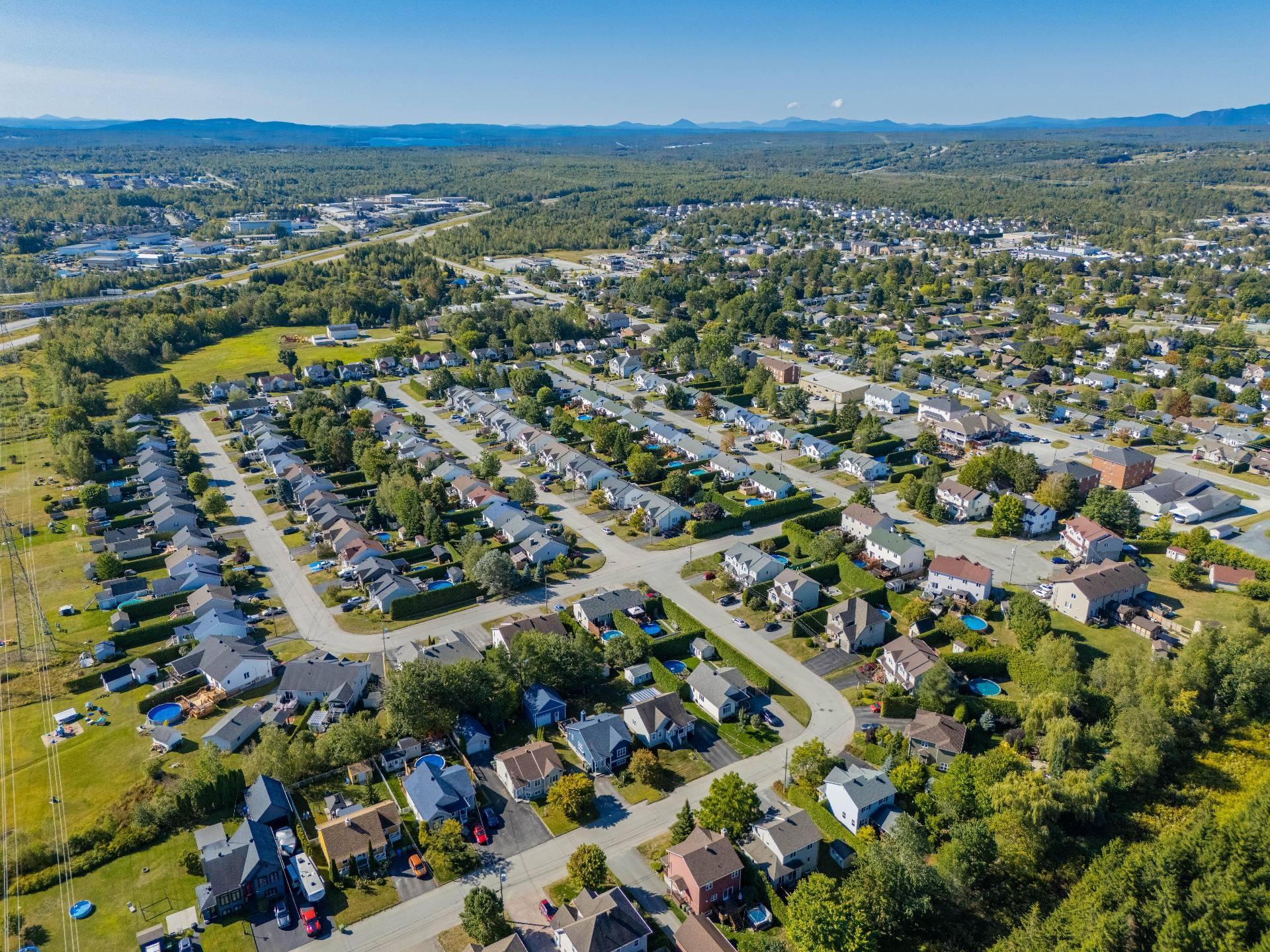 









284


Rue des Grands-Ducs

,
Sherbrooke (Brompton/Rock Forest/Saint-Élie/Deauville),




QC
J1R0S3

