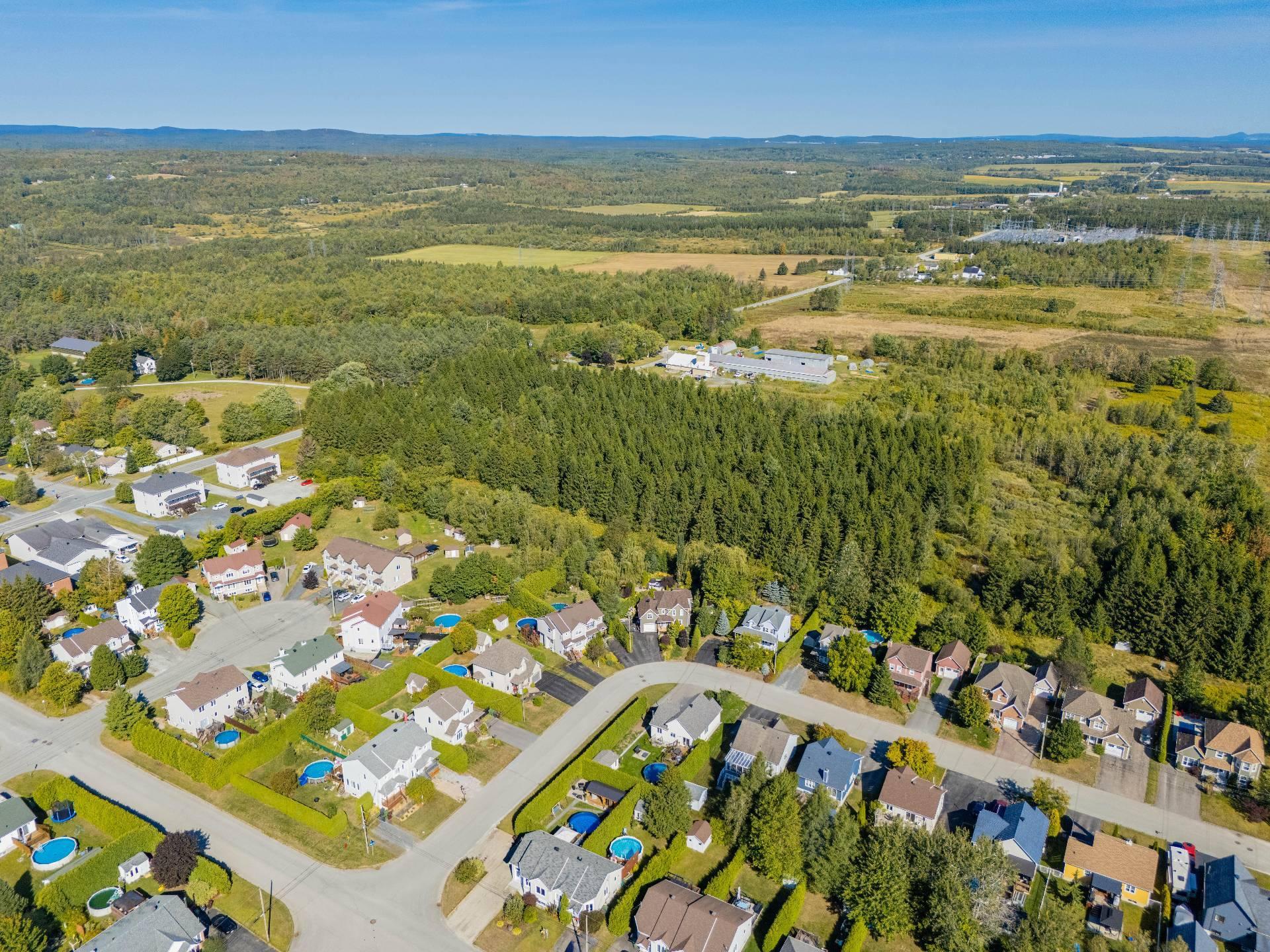









284


Rue des Grands-Ducs

,
Sherbrooke (Brompton/Rock Forest/Saint-Élie/Deauville),




QC
J1R0S3

