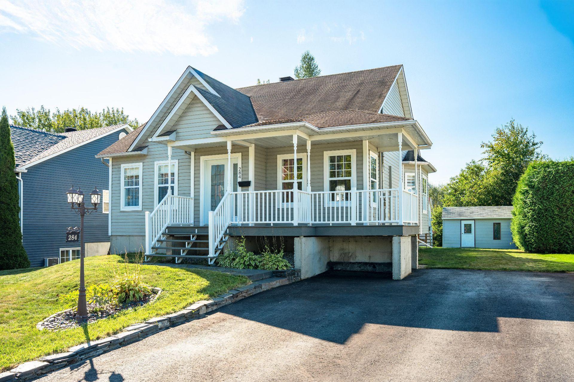 









284


Rue des Grands-Ducs

,
Sherbrooke (Brompton/Rock Forest/Saint-Élie/Deauville),




QC
J1R0S3


