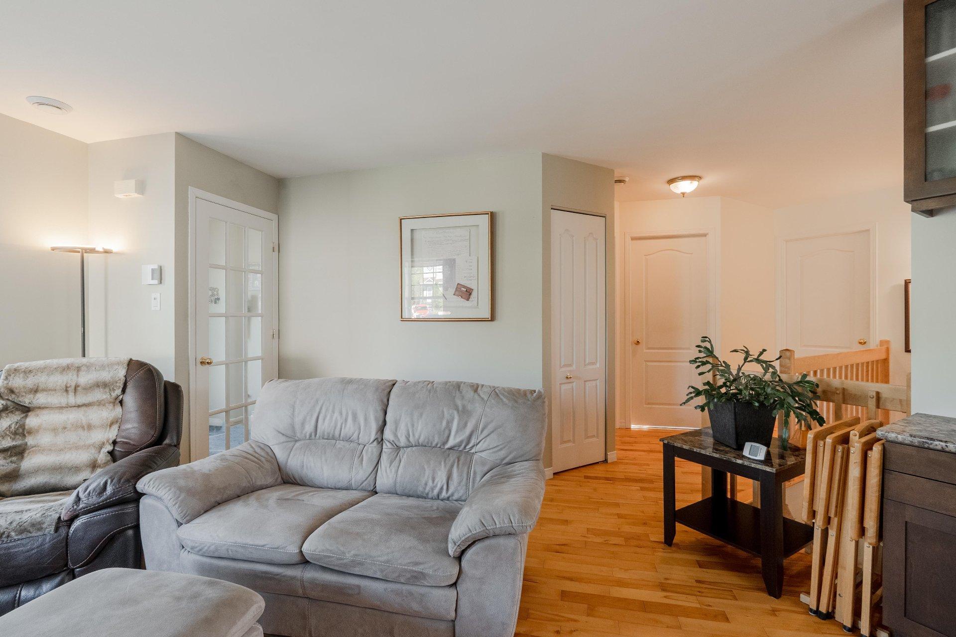 









284


Rue des Grands-Ducs

,
Sherbrooke (Brompton/Rock Forest/Saint-Élie/Deauville),




QC
J1R0S3

