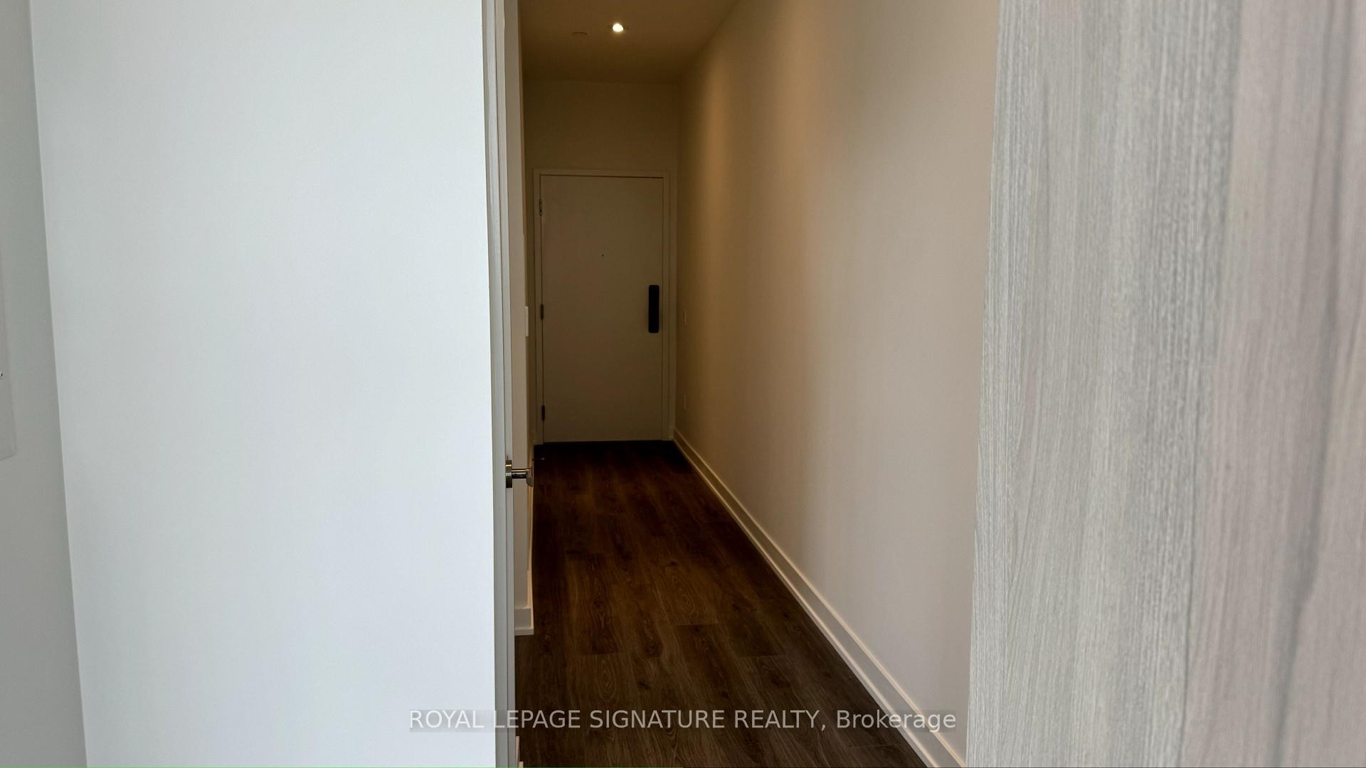 









28


Ann

Street, 1415,
Mississauga,




ON
L5G 0E1

