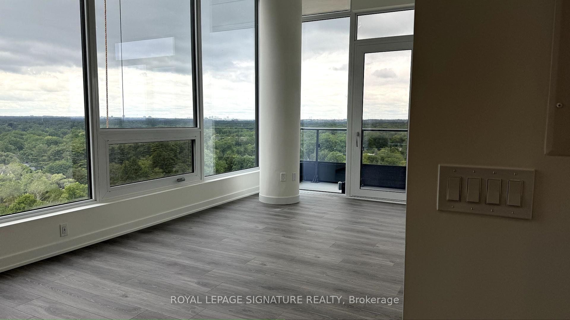 









28


Ann

Street, 1415,
Mississauga,




ON
L5G 0E1

