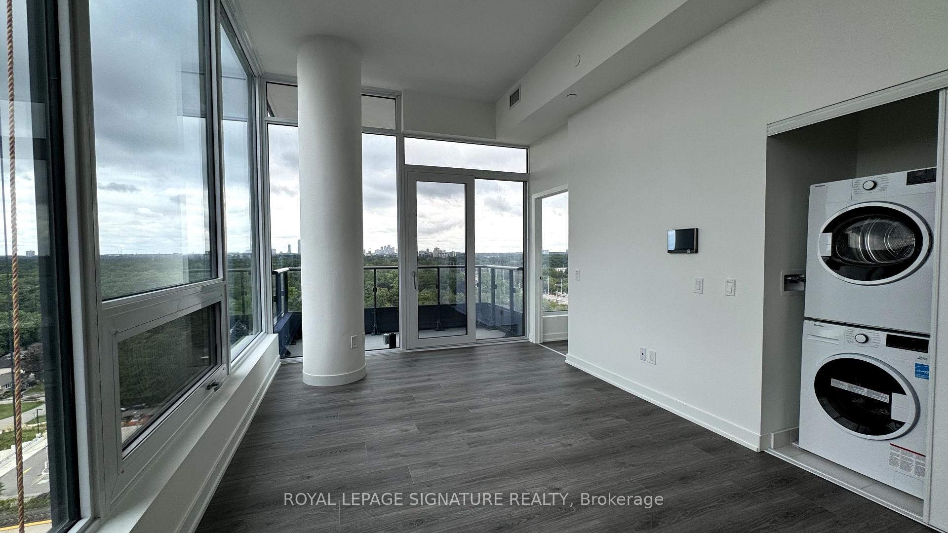









28


Ann

Street, 1415,
Mississauga,




ON
L5G 0E1

