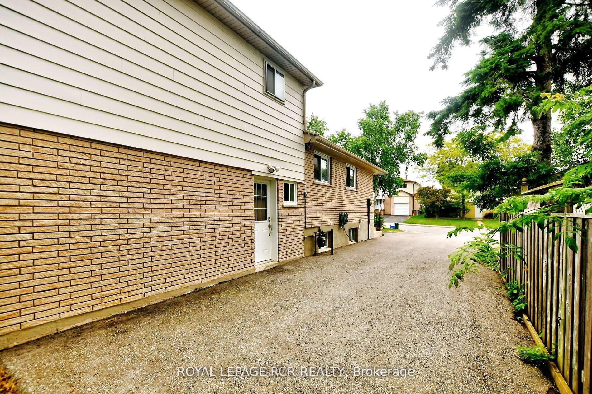 









13


McDonald

Drive,
Aurora,




ON
L4G 2T4

