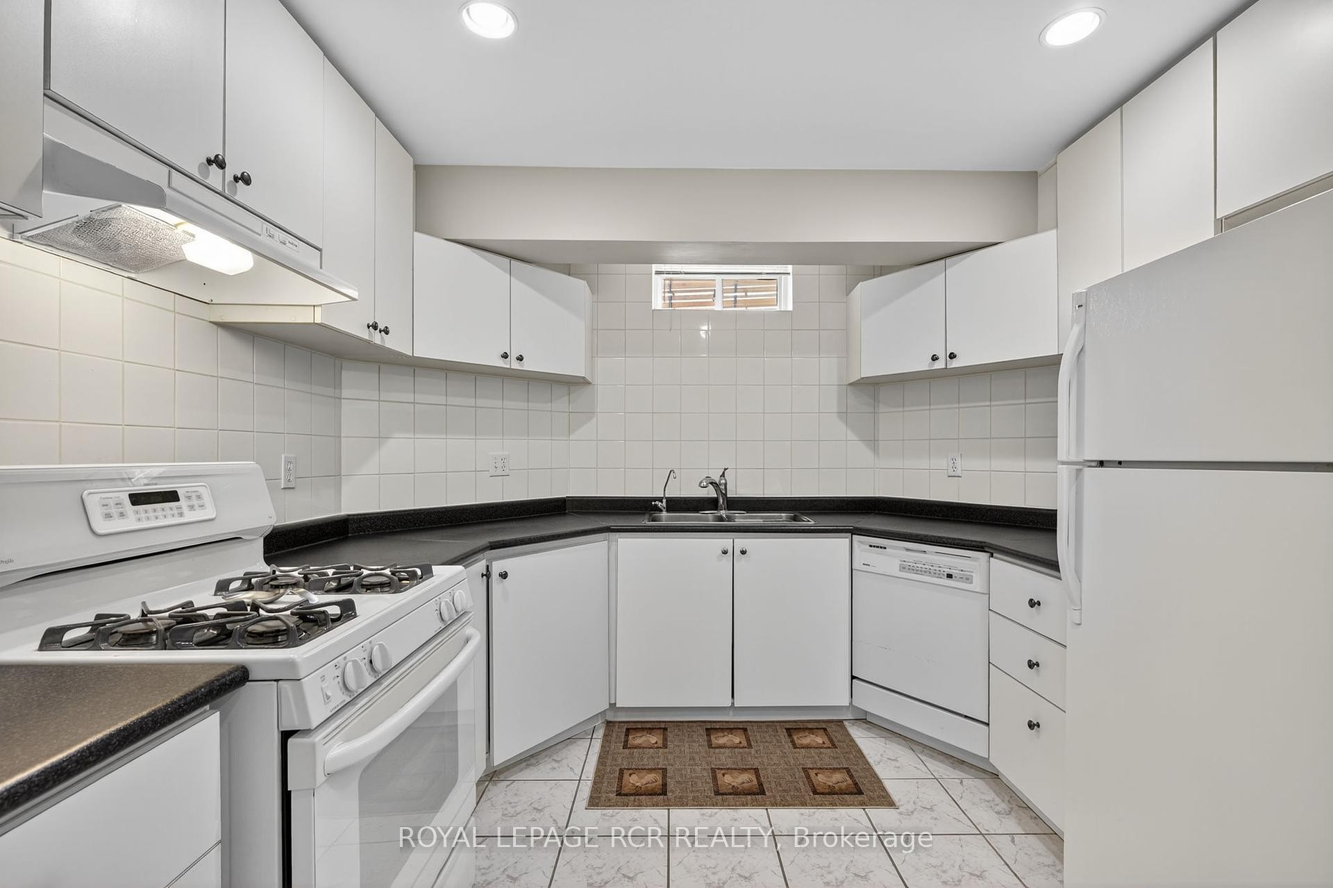 









97


Riverwood

Terrace,
Caledon,




ON
L7E 1S6

