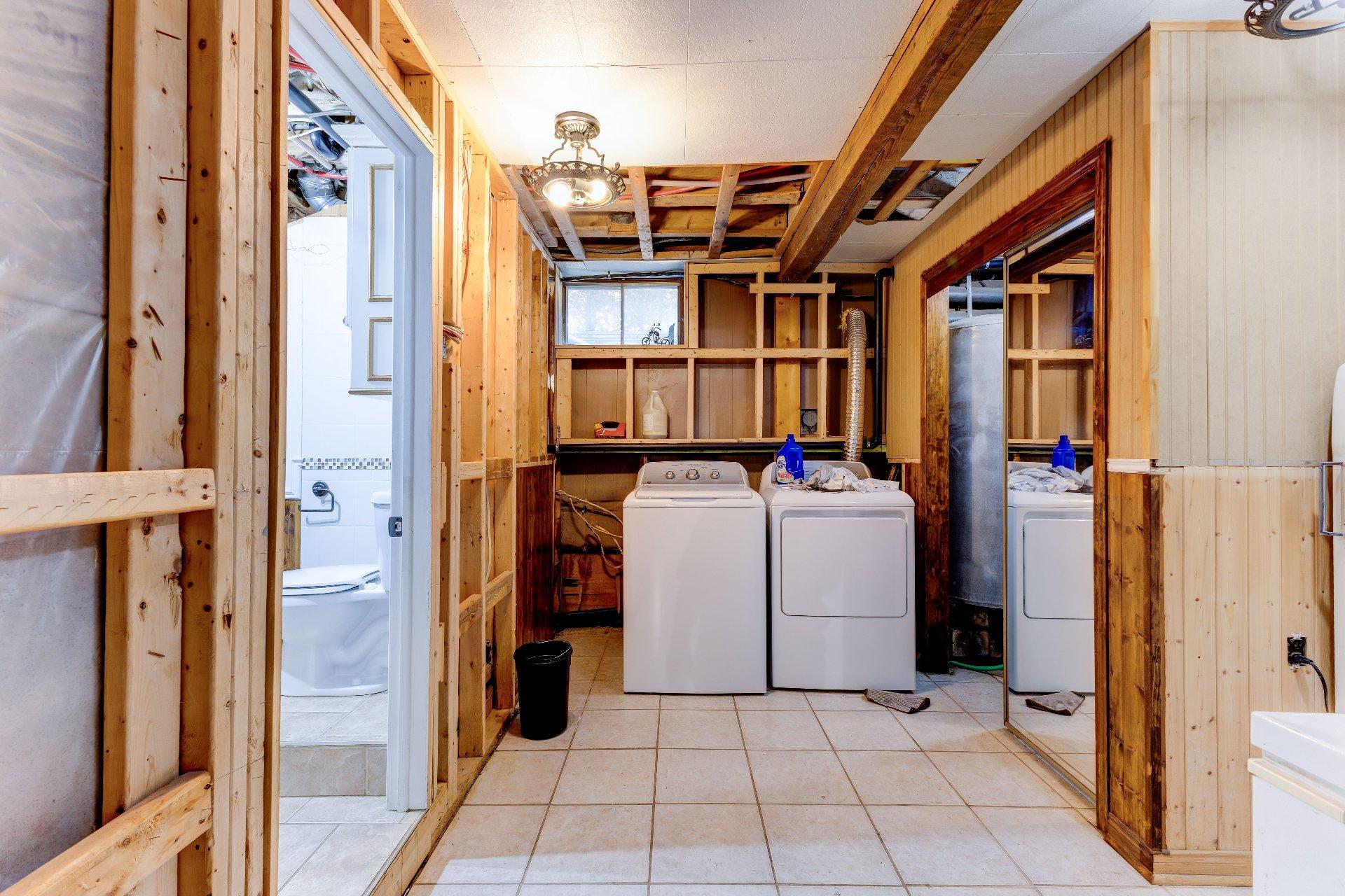









16

 - 16A


Boul. René-Fortin

,
Saint-Paul-de-l'Île-aux-Noix,




QC
J0J1G0

