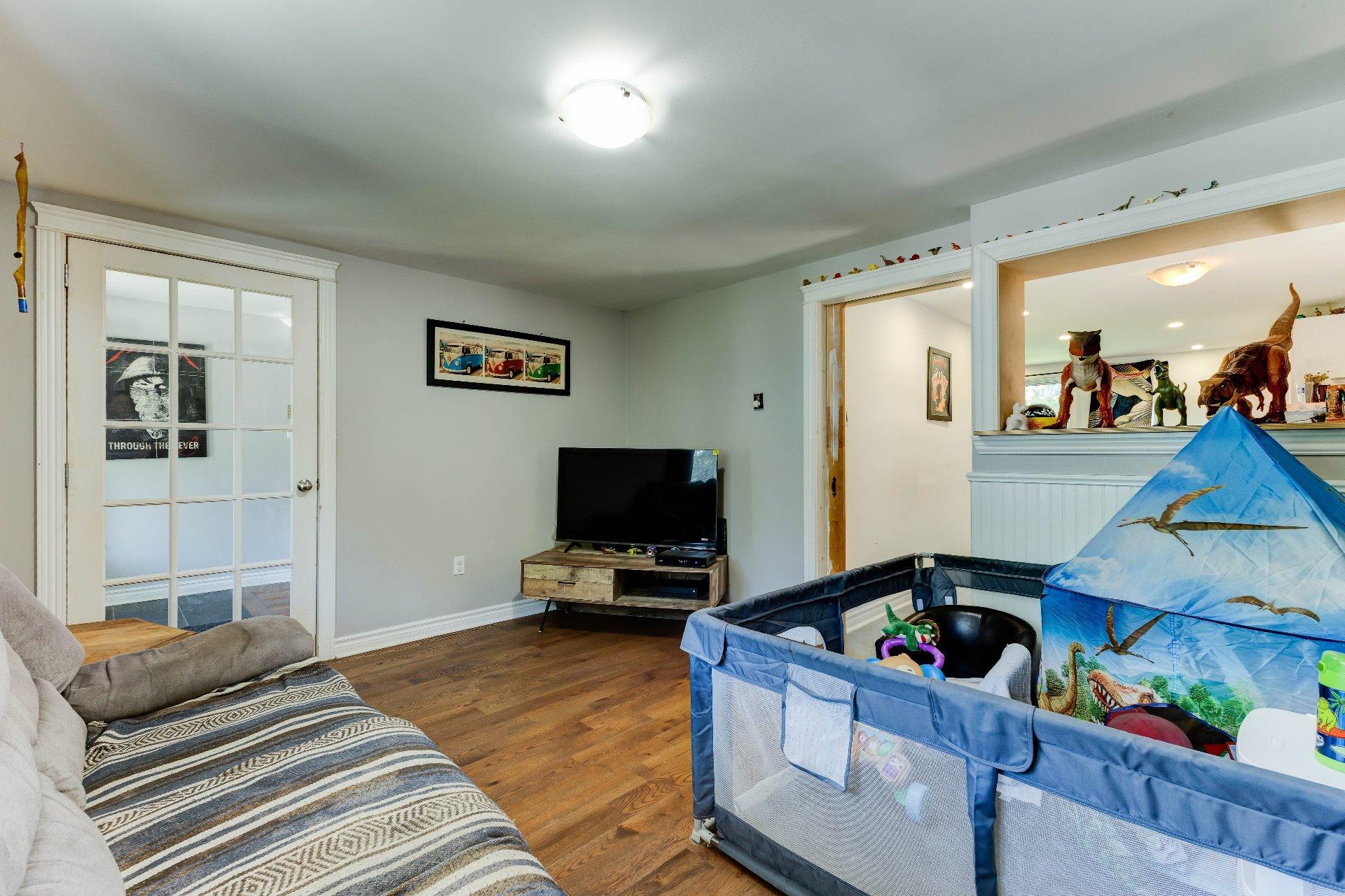 









16

 - 16A


Boul. René-Fortin

,
Saint-Paul-de-l'Île-aux-Noix,




QC
J0J1G0

