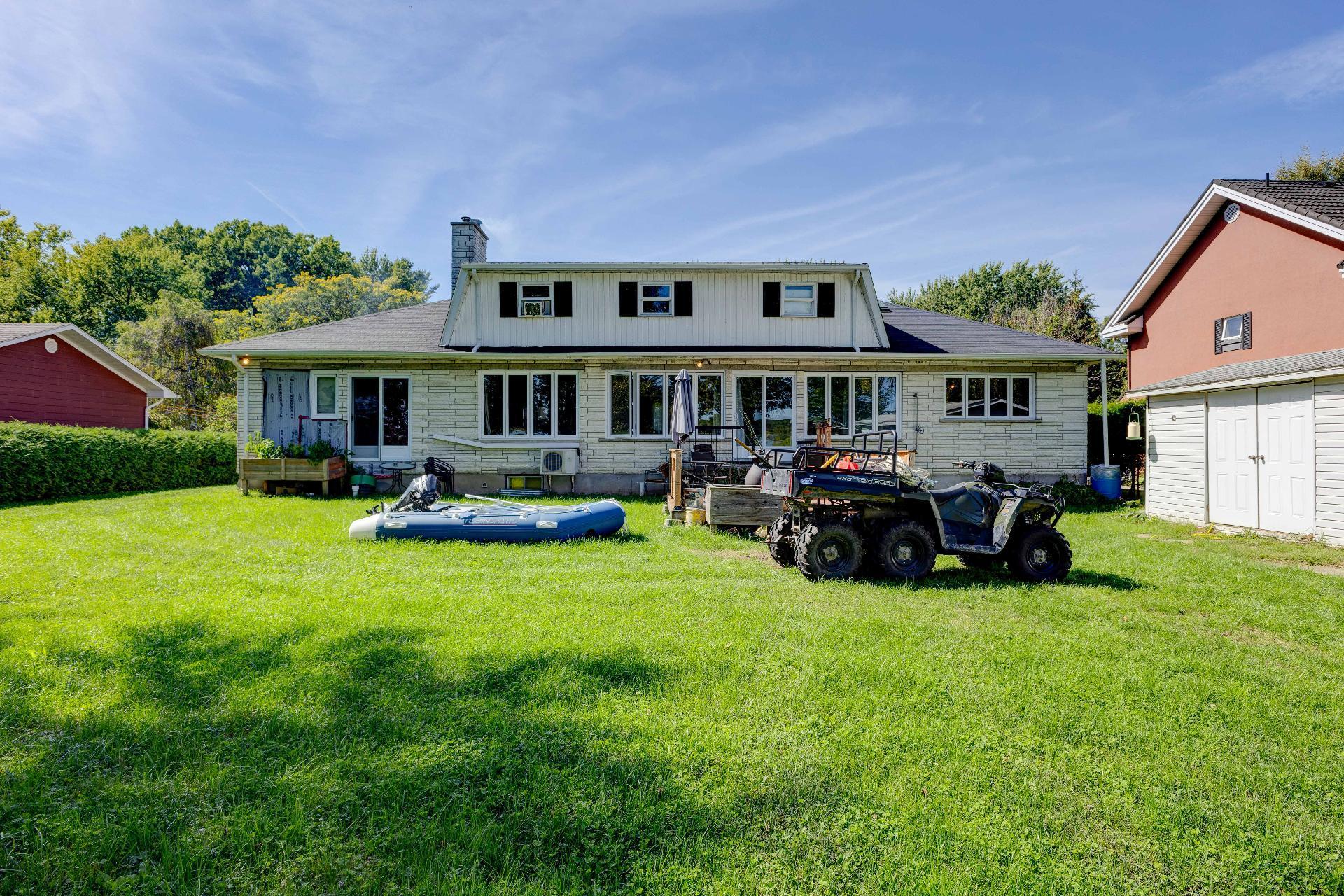 









16

 - 16A


Boul. René-Fortin

,
Saint-Paul-de-l'Île-aux-Noix,




QC
J0J1G0


