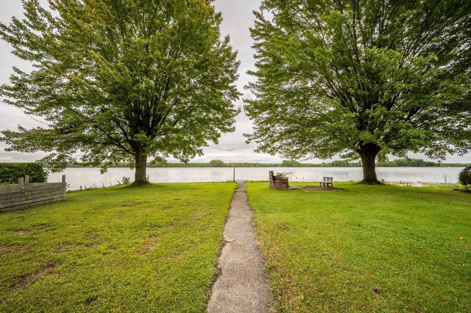 









16

 - 16A


Boul. René-Fortin

,
Saint-Paul-de-l'Île-aux-Noix,




QC
J0J1G0

