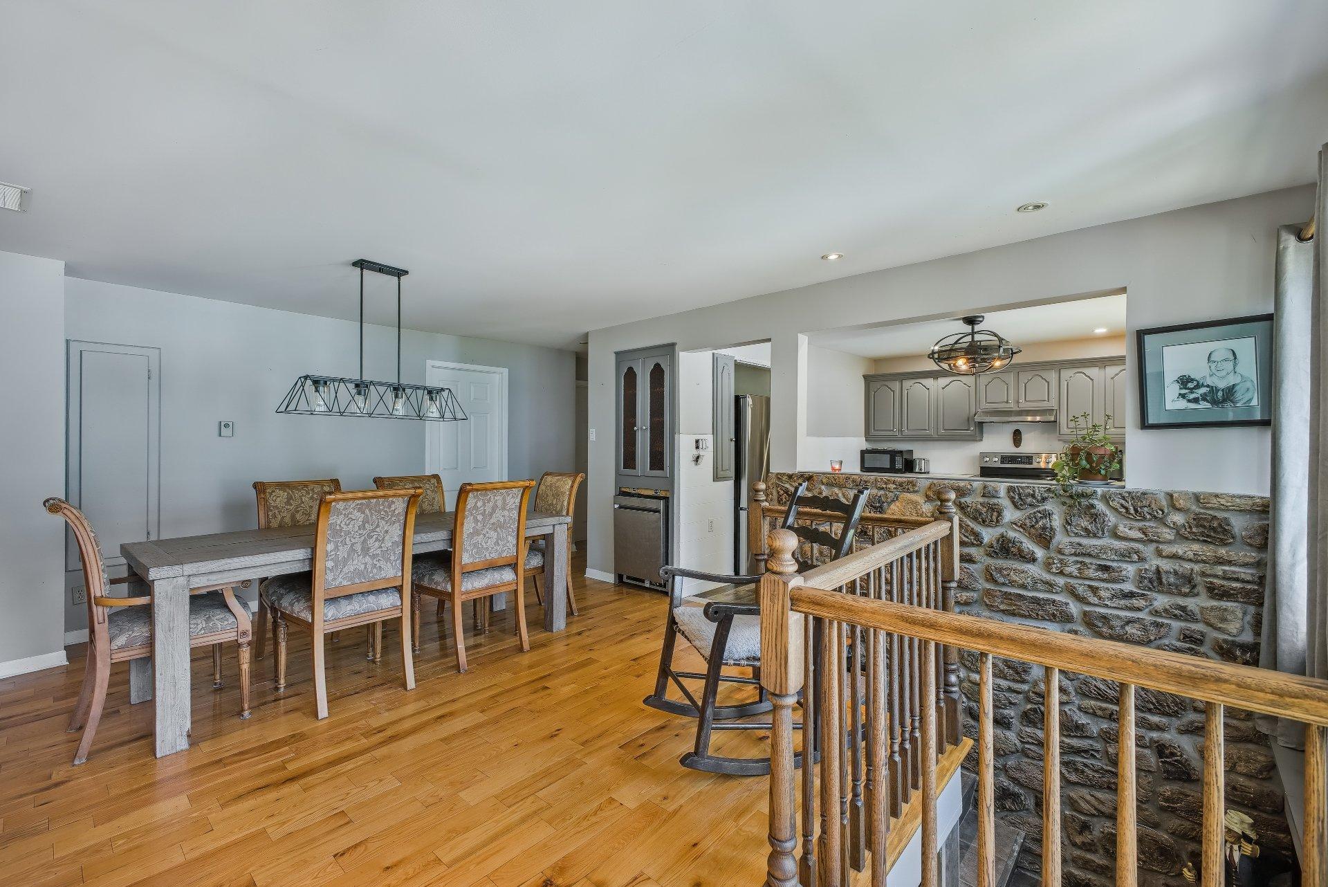 









16

 - 16A


Boul. René-Fortin

,
Saint-Paul-de-l'Île-aux-Noix,




QC
J0J1G0


