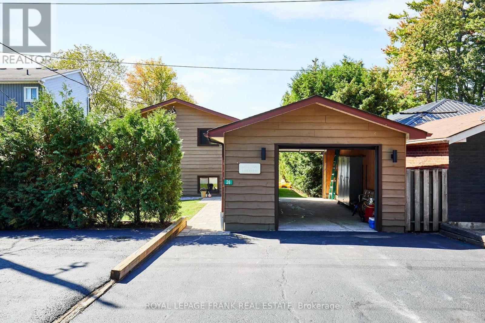












26 WAKEFORD ROAD

,
Kawartha Lakes (Little Britain),




Ontario
K0M2C0

