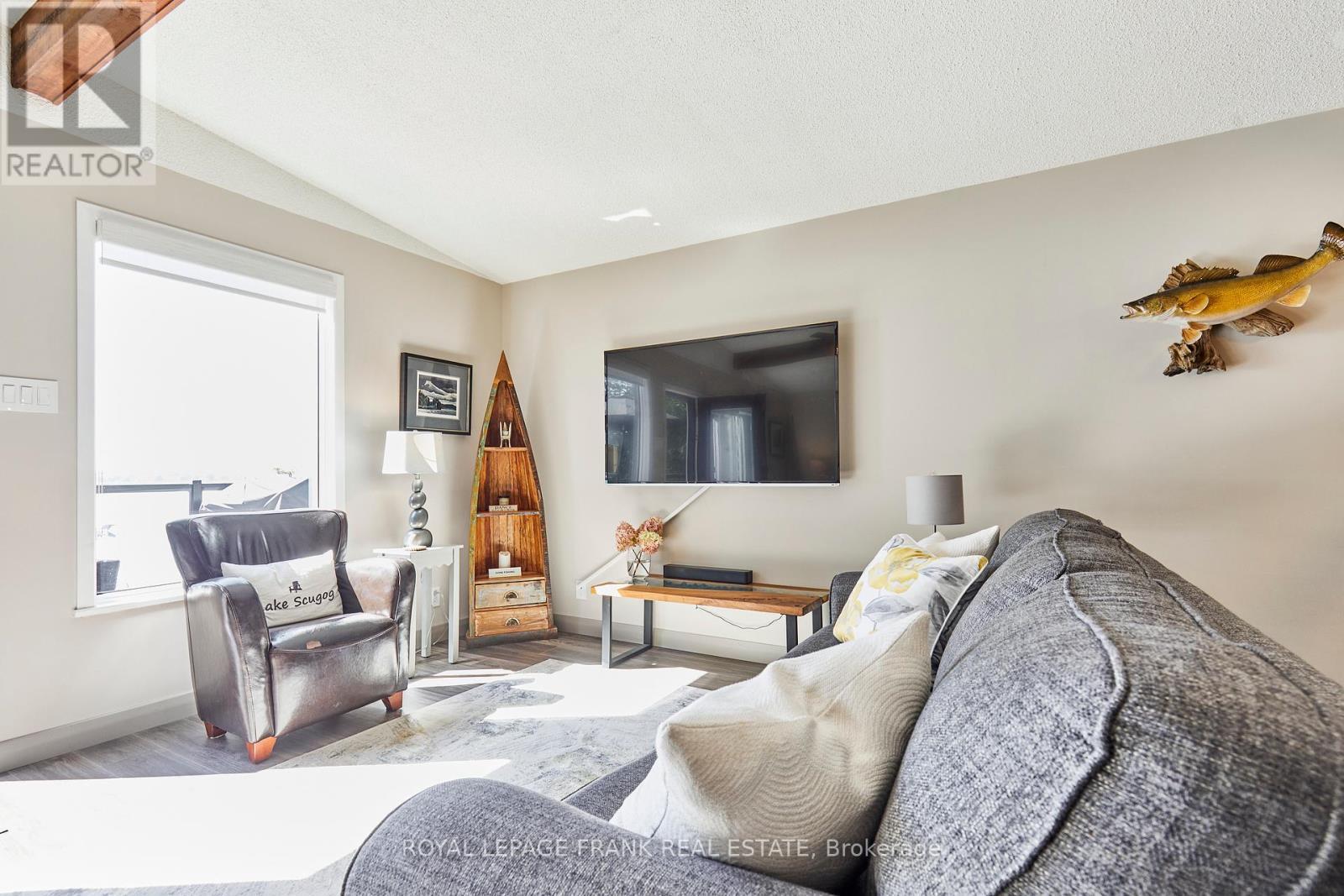 












26 WAKEFORD ROAD

,
Kawartha Lakes (Little Britain),




Ontario
K0M2C0

