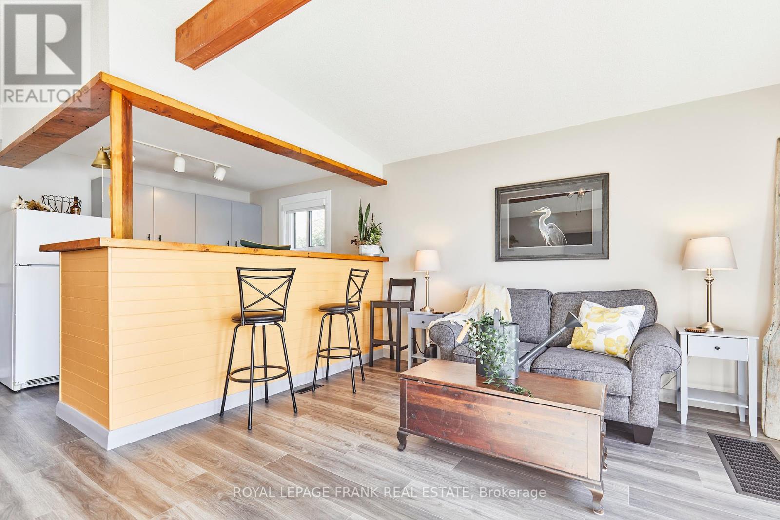 












26 WAKEFORD ROAD

,
Kawartha Lakes (Little Britain),




Ontario
K0M2C0


