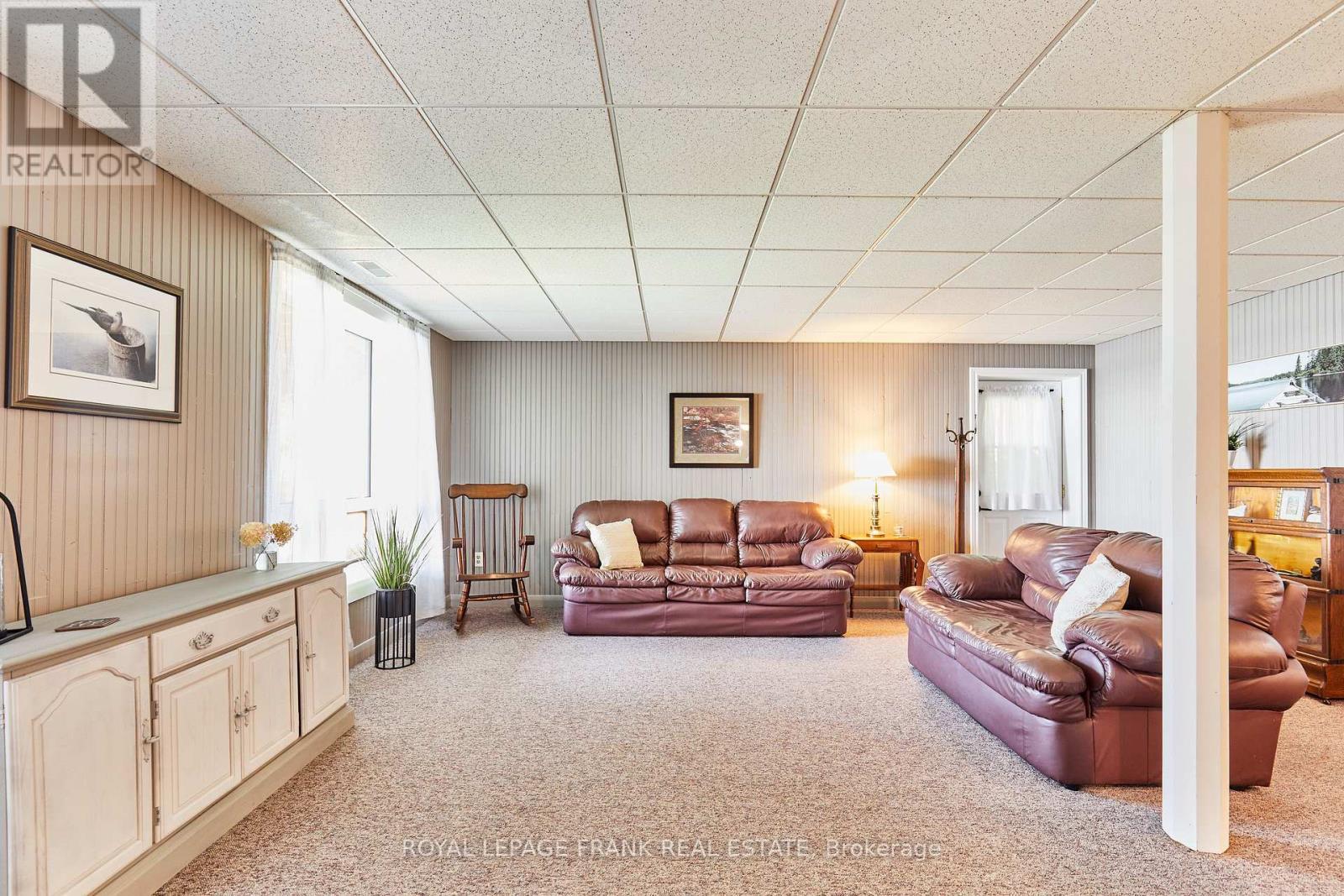 












26 WAKEFORD ROAD

,
Kawartha Lakes (Little Britain),




Ontario
K0M2C0

