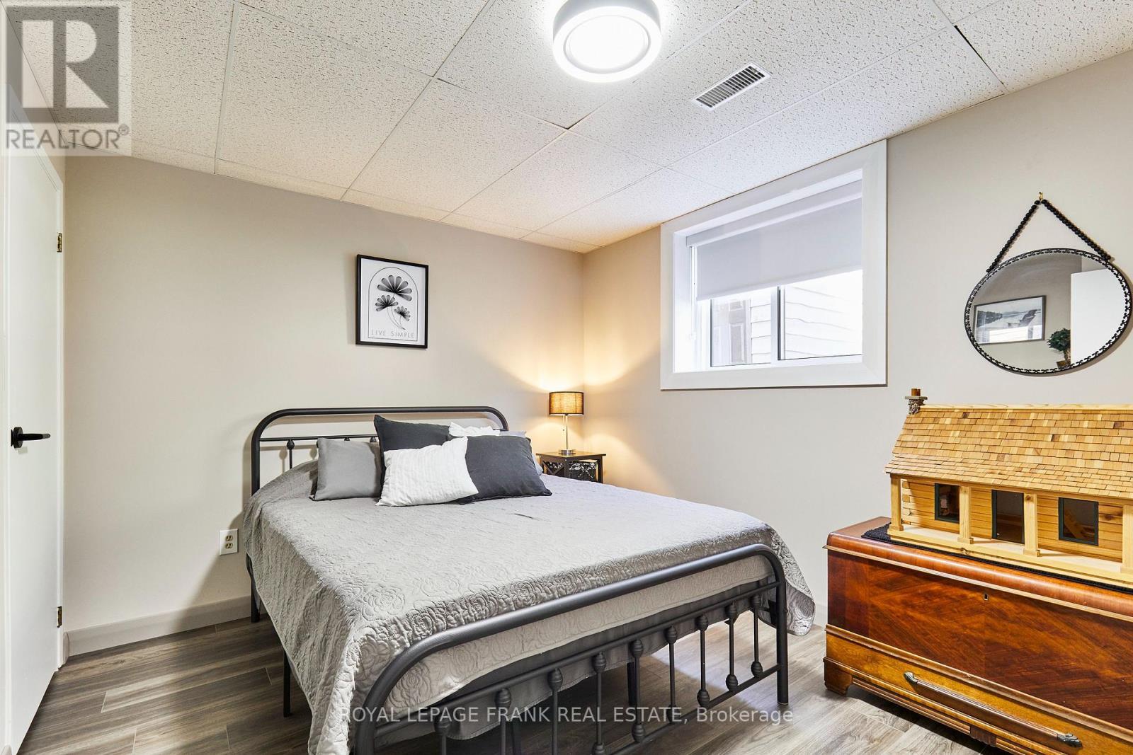 












26 WAKEFORD ROAD

,
Kawartha Lakes (Little Britain),




Ontario
K0M2C0

