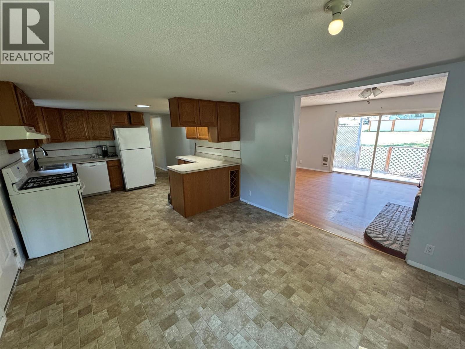 












568 N Kimberly Avenue

,
Greenwood,




British Columbia
V0H1J0

