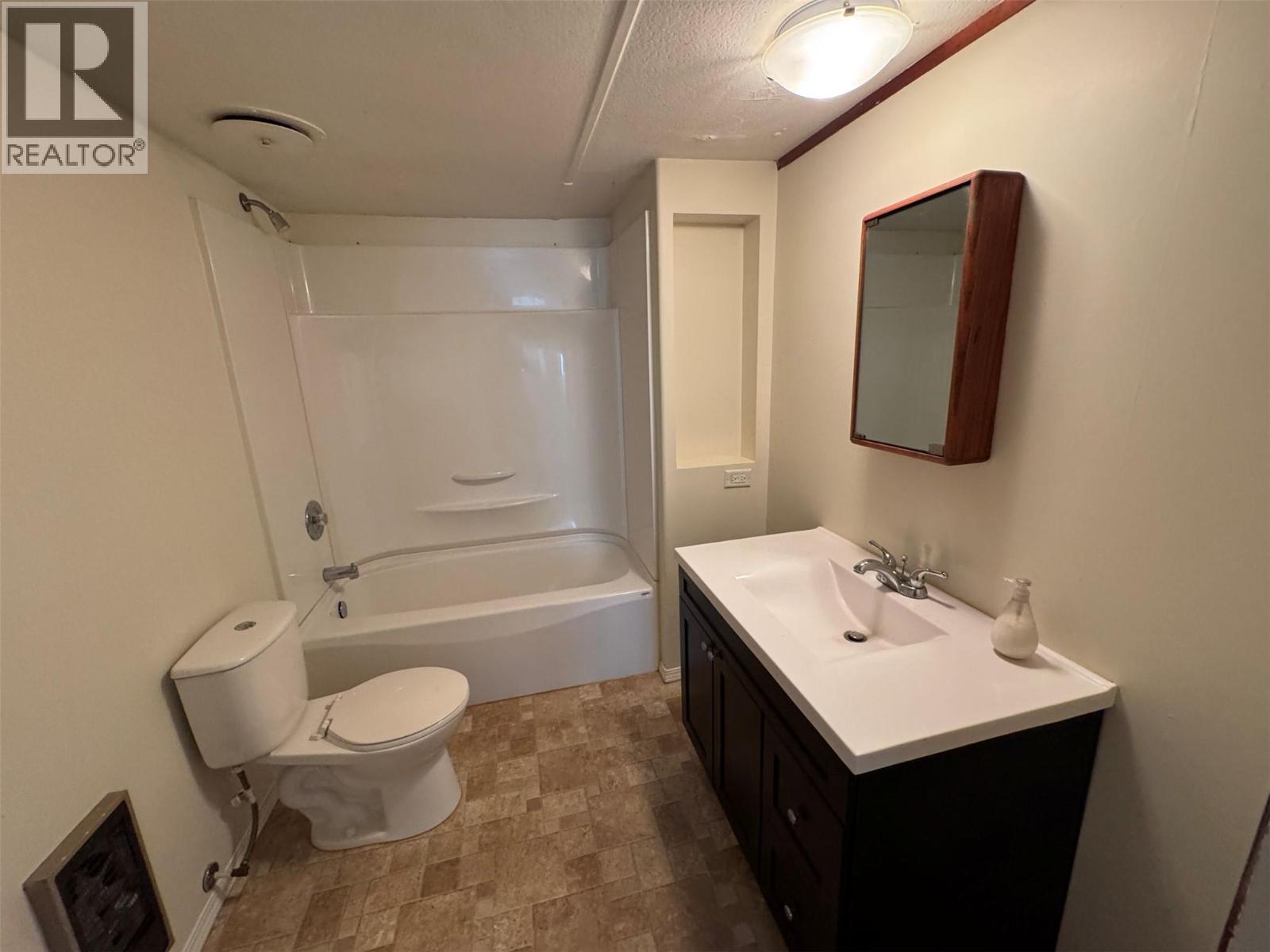 












568 N Kimberly Avenue

,
Greenwood,




British Columbia
V0H1J0

