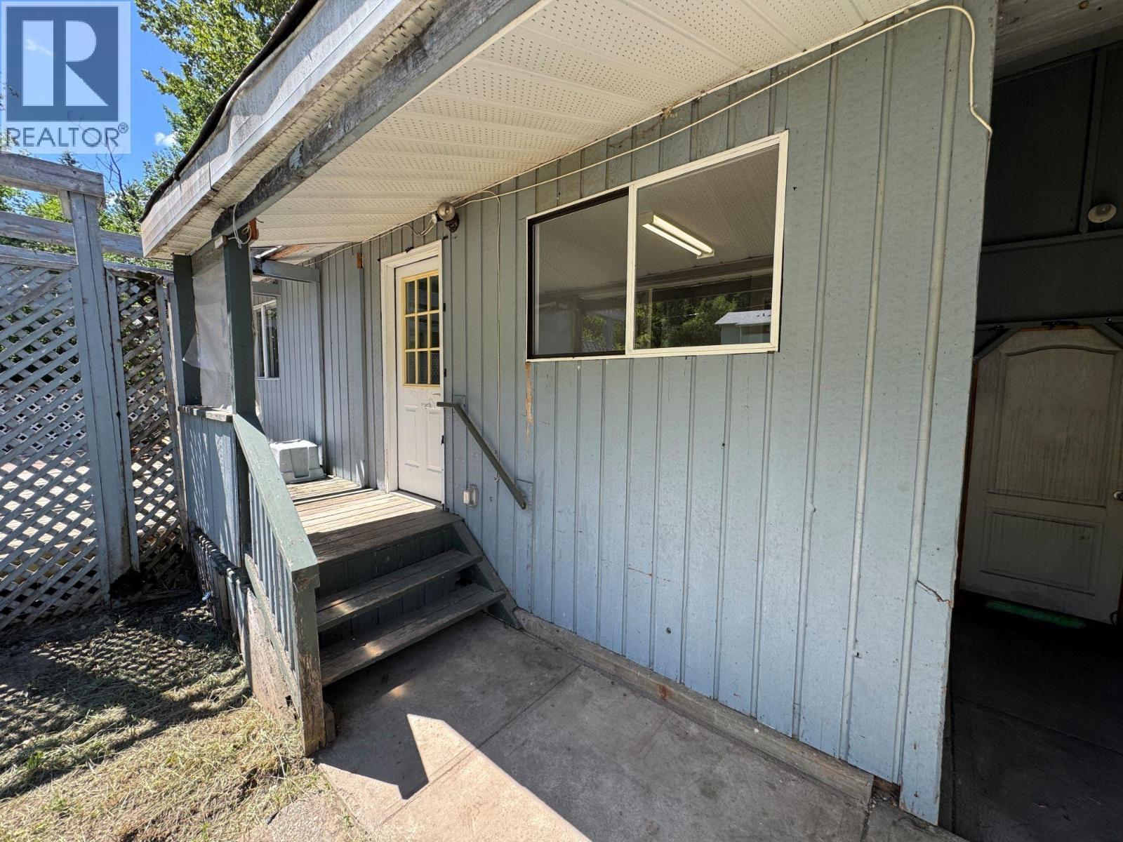 












568 N Kimberly Avenue

,
Greenwood,




British Columbia
V0H1J0

