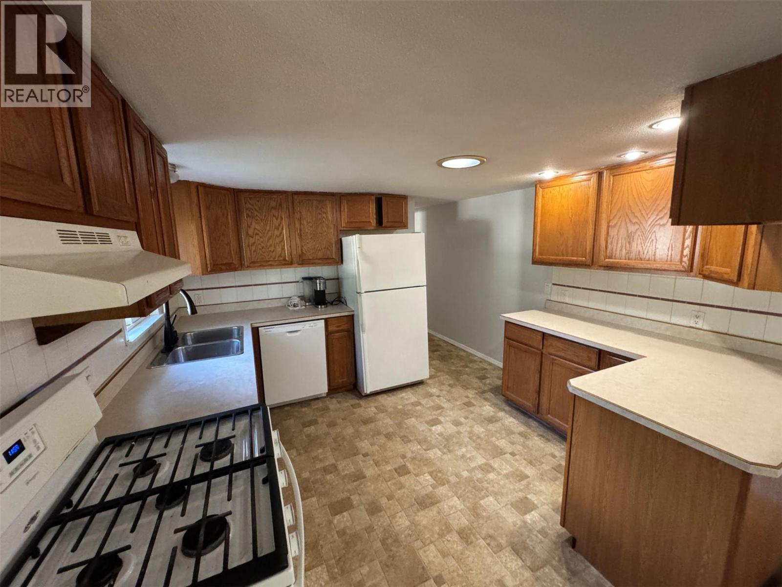 












568 N Kimberly Avenue

,
Greenwood,




British Columbia
V0H1J0

