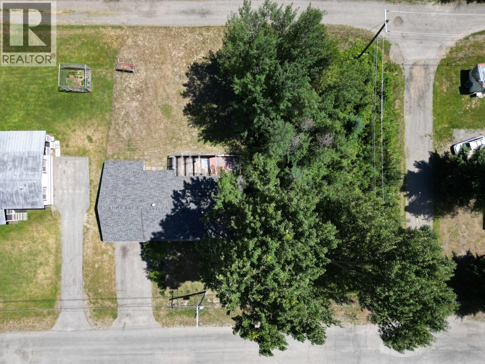 












568 N Kimberly Avenue

,
Greenwood,




British Columbia
V0H1J0

