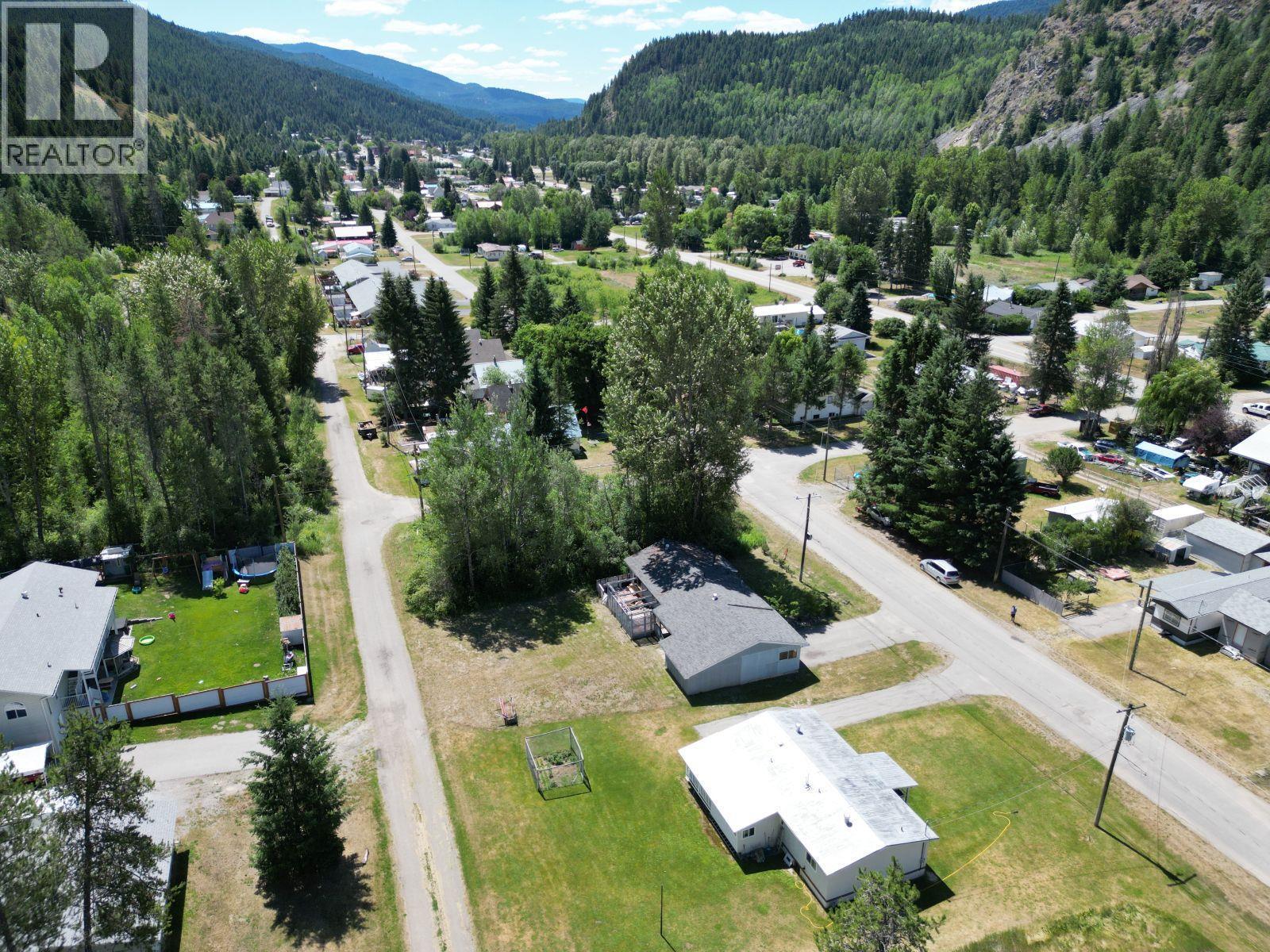 












568 N Kimberly Avenue

,
Greenwood,




British Columbia
V0H1J0

