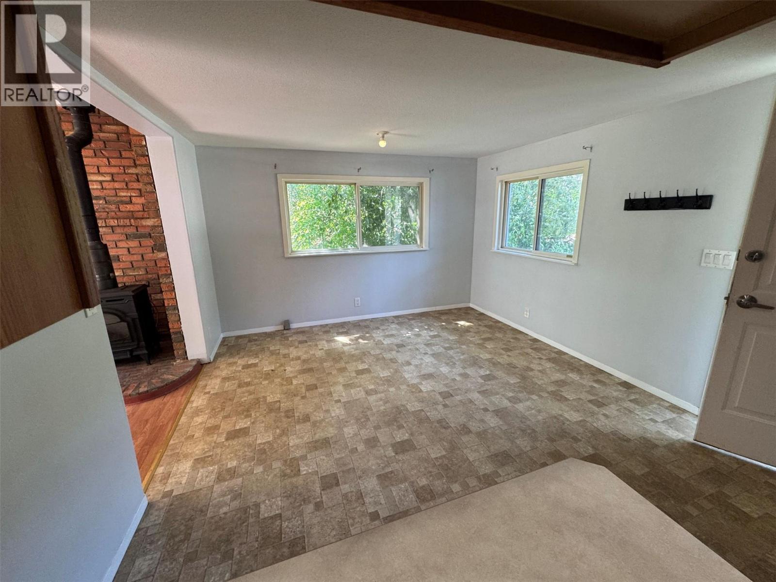 












568 N Kimberly Avenue

,
Greenwood,




British Columbia
V0H1J0

