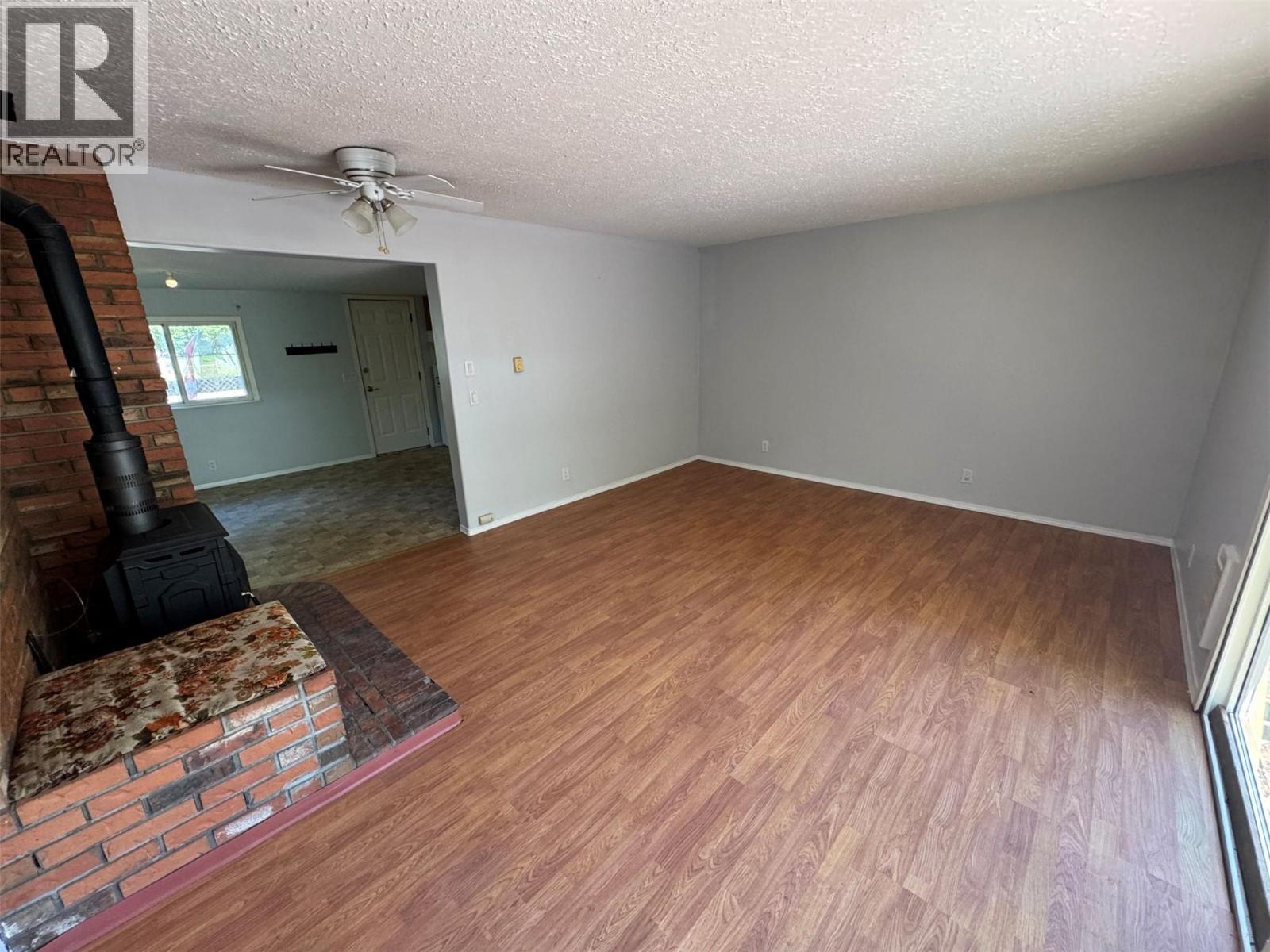 












568 N Kimberly Avenue

,
Greenwood,




British Columbia
V0H1J0

