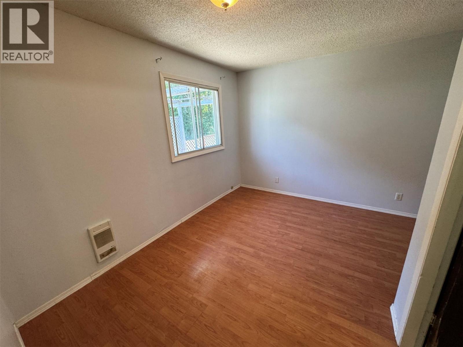 












568 N Kimberly Avenue

,
Greenwood,




British Columbia
V0H1J0

