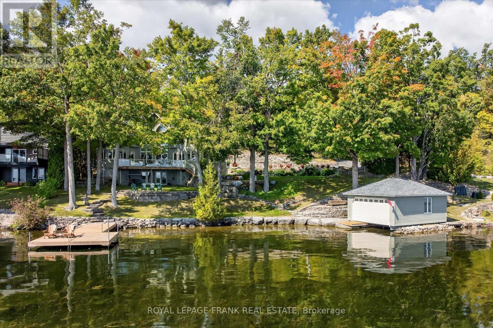 












3081 BEACHWOOD DRIVE

,
Selwyn,




Ontario
K0L2H0

