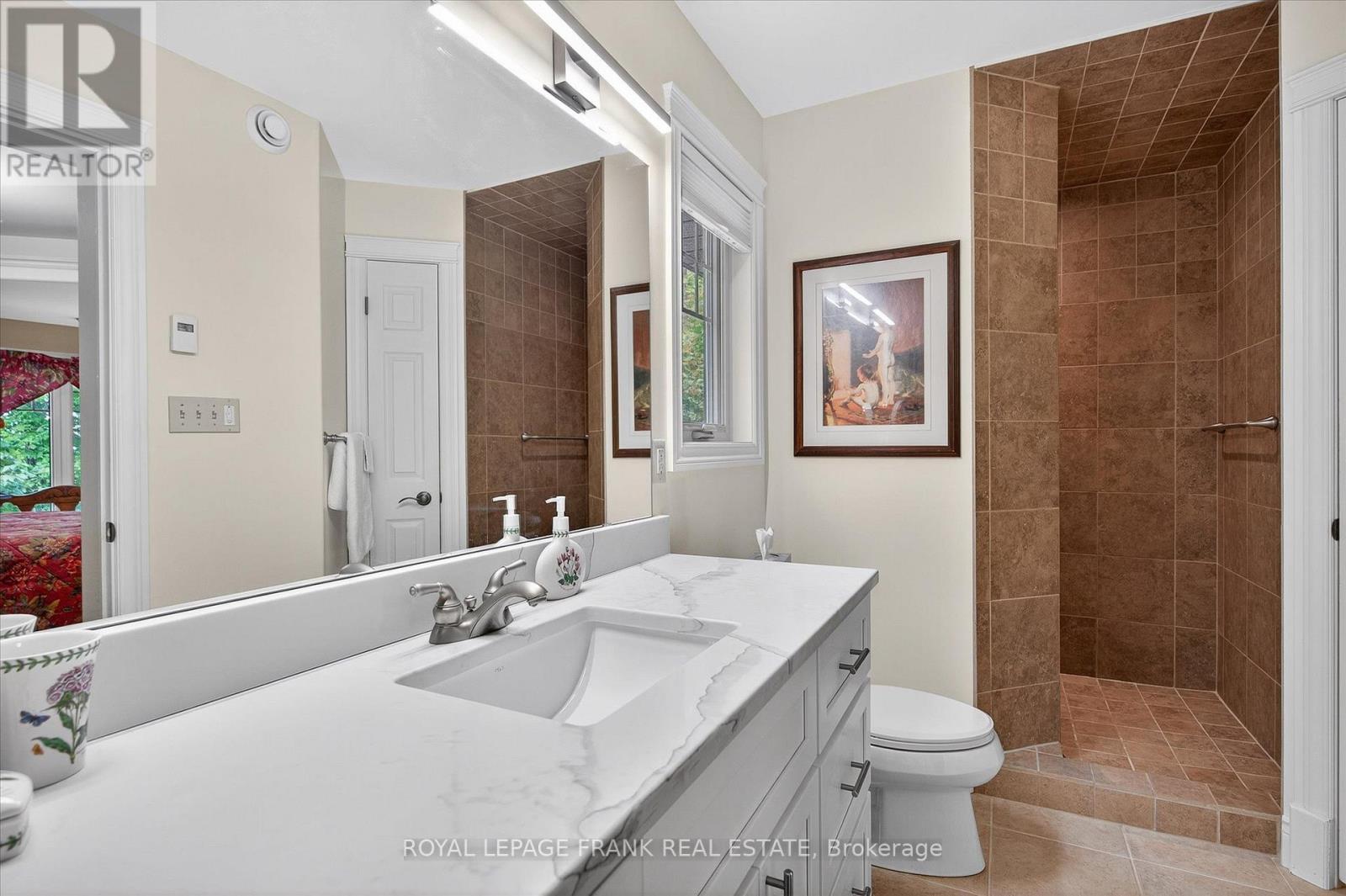 












3081 BEACHWOOD DRIVE

,
Selwyn,




Ontario
K0L2H0

