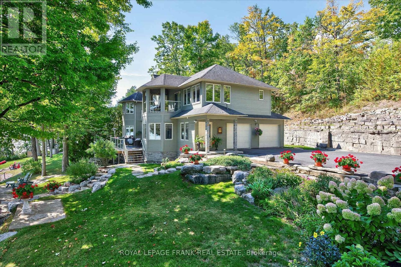 












3081 BEACHWOOD DRIVE

,
Selwyn,




Ontario
K0L2H0

