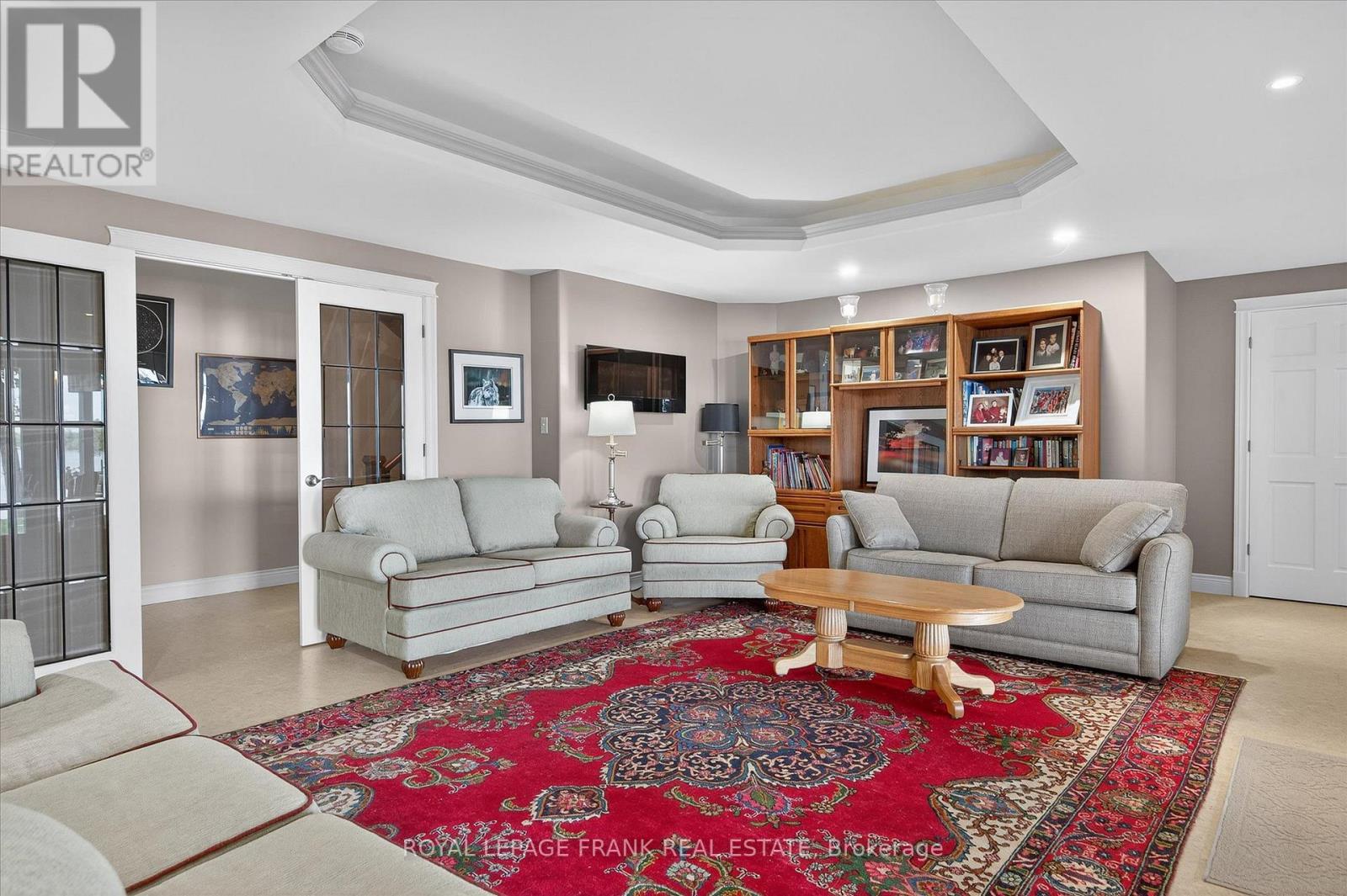 












3081 BEACHWOOD DRIVE

,
Selwyn,




Ontario
K0L2H0

