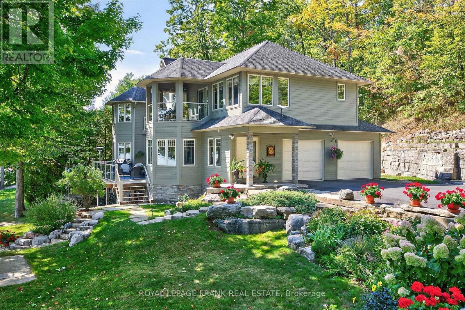 












3081 BEACHWOOD DRIVE

,
Selwyn,




Ontario
K0L2H0

