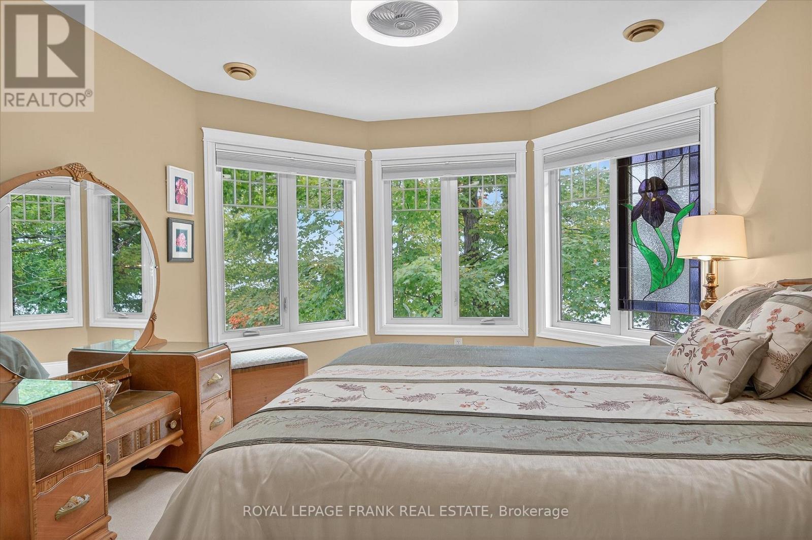 












3081 BEACHWOOD DRIVE

,
Selwyn,




Ontario
K0L2H0

