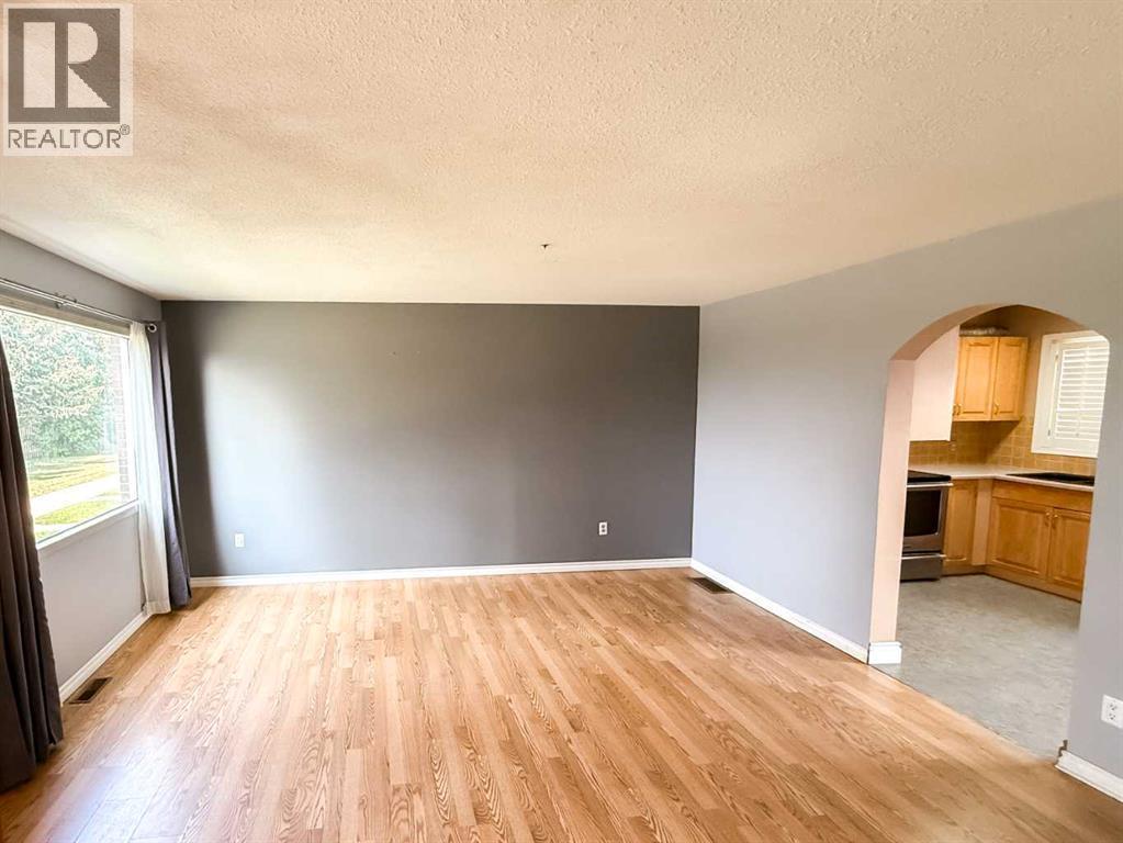 












30, 441 Switzer Drive

,
Hinton,




Alberta
T7V1Z7

