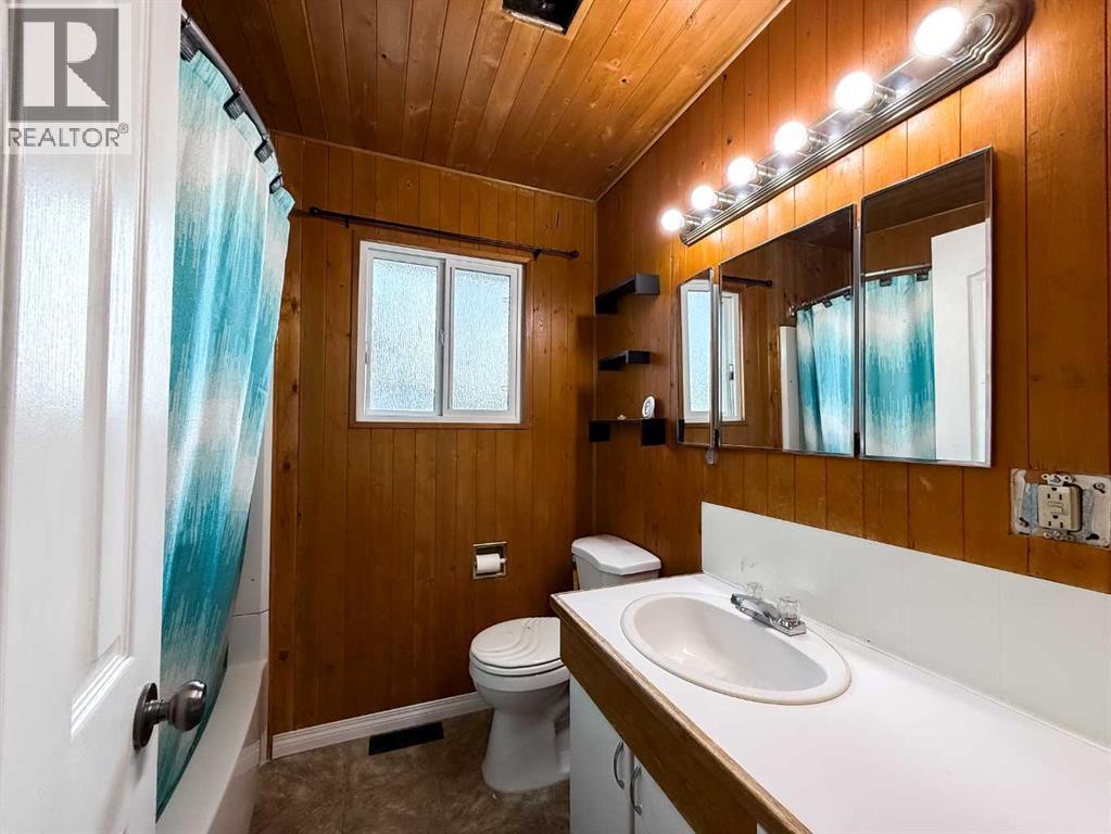 












30, 441 Switzer Drive

,
Hinton,




Alberta
T7V1Z7

