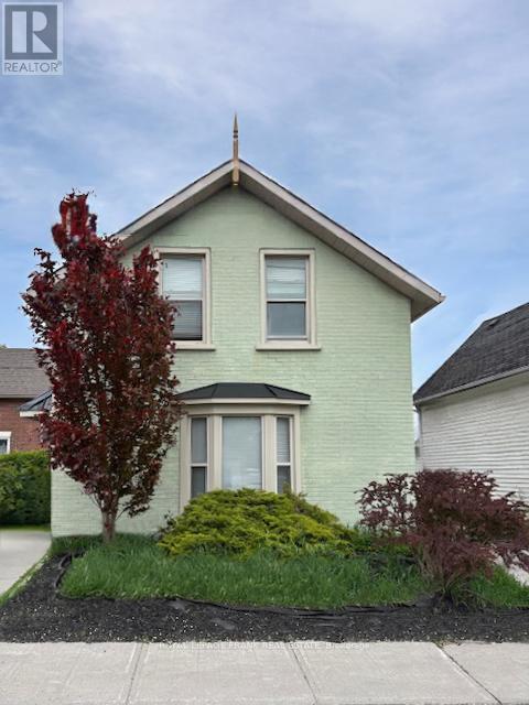 












140 ANTRIM STREET

,
Peterborough (Town Ward 3),




Ontario
K9H3G3

