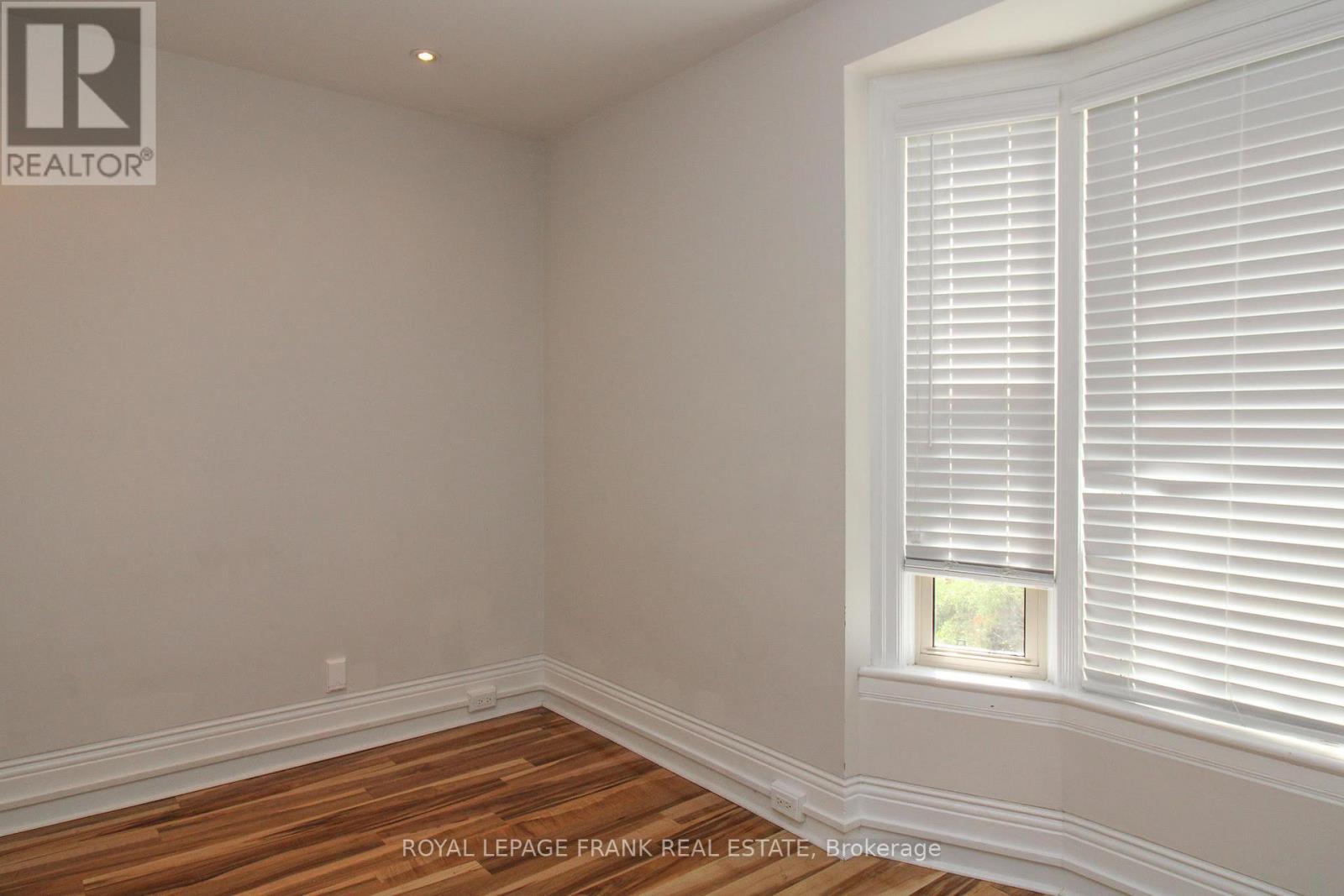 












140 ANTRIM STREET

,
Peterborough (Town Ward 3),




Ontario
K9H3G3

