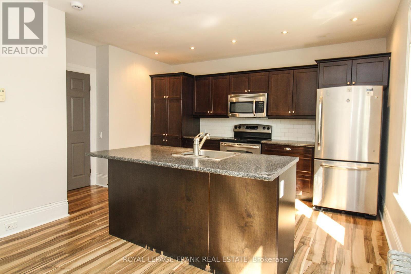 












140 ANTRIM STREET

,
Peterborough (Town Ward 3),




Ontario
K9H3G3


