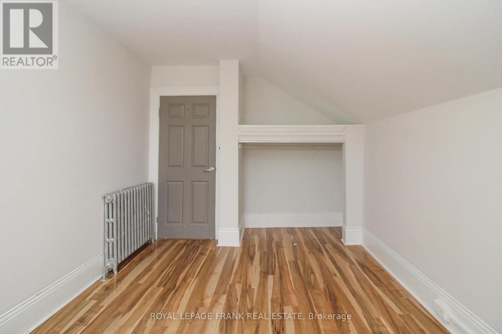 












140 ANTRIM STREET

,
Peterborough (Town Ward 3),




Ontario
K9H3G3

